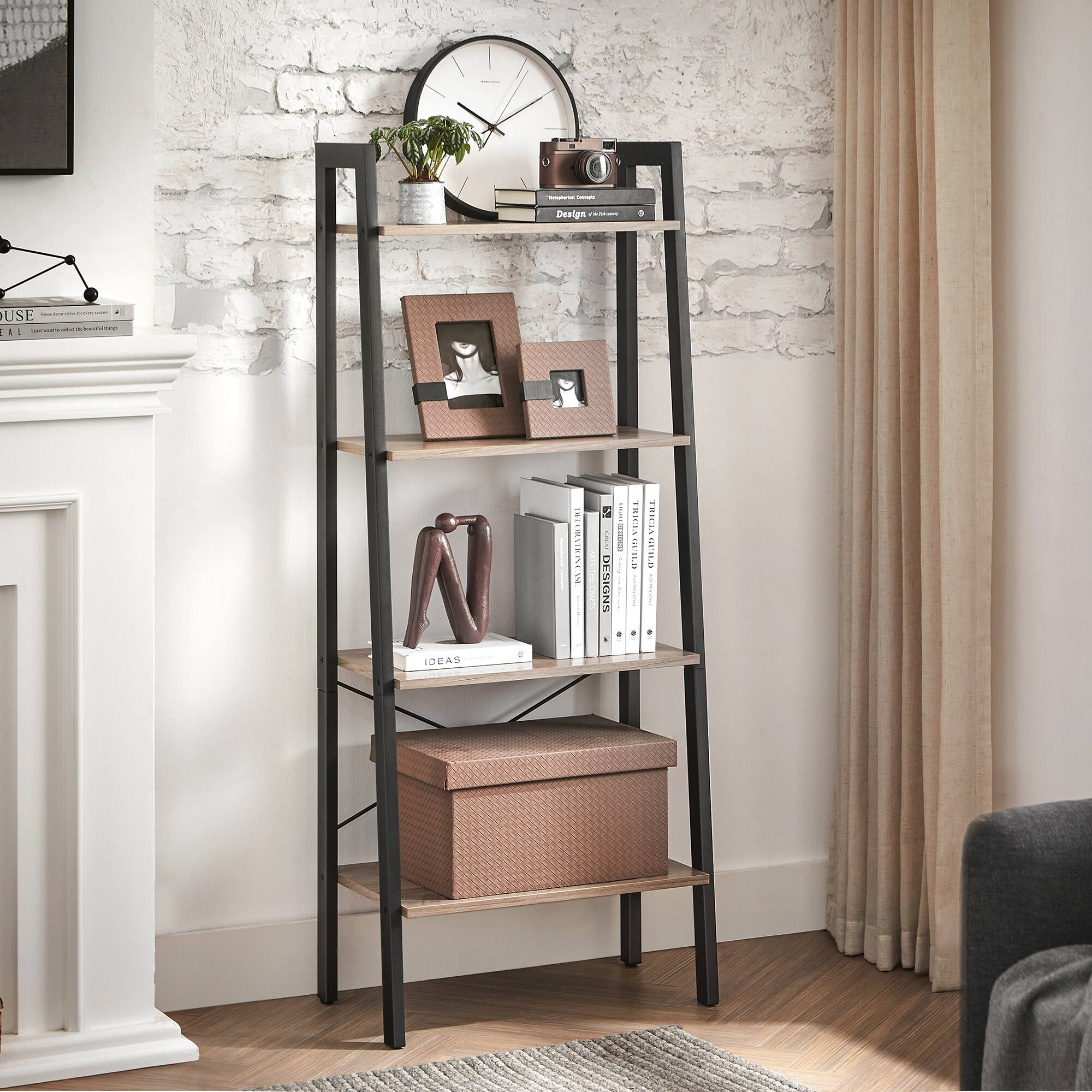 Sure, here is the corrected and grouped text from the image:

- I Desiga a USE AL I
- A IDEAS AS | EW | G!
- DESIGNS JL I I
- TRICLVGERS | TIEDLD

Corrected text:
- I Design a Use All I
- A Ideas As | EW | G!
- Designs JL I I
- Triggers | Tiedld