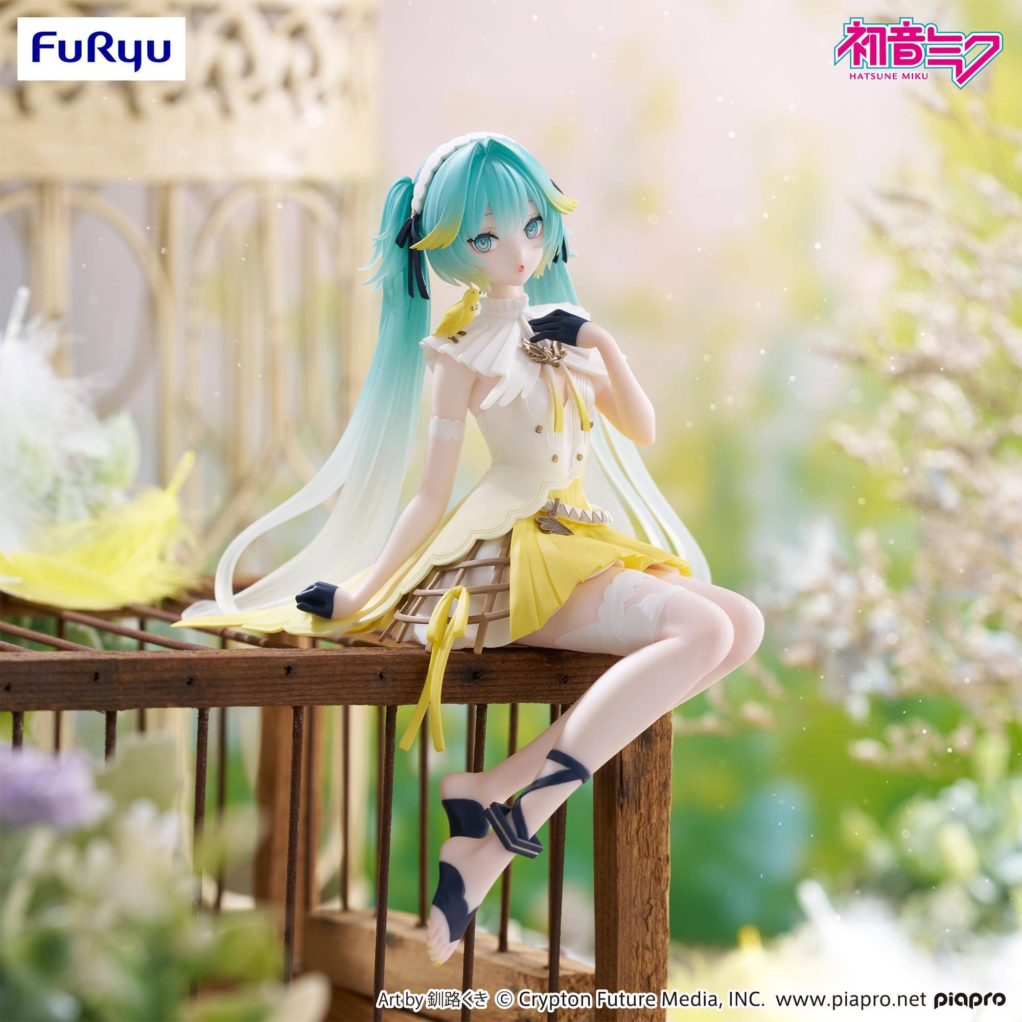 FuRyu  
HATSUNE MIKU  
Art by Crypton Future Media, INC.  
www.piapro.net  
piapro