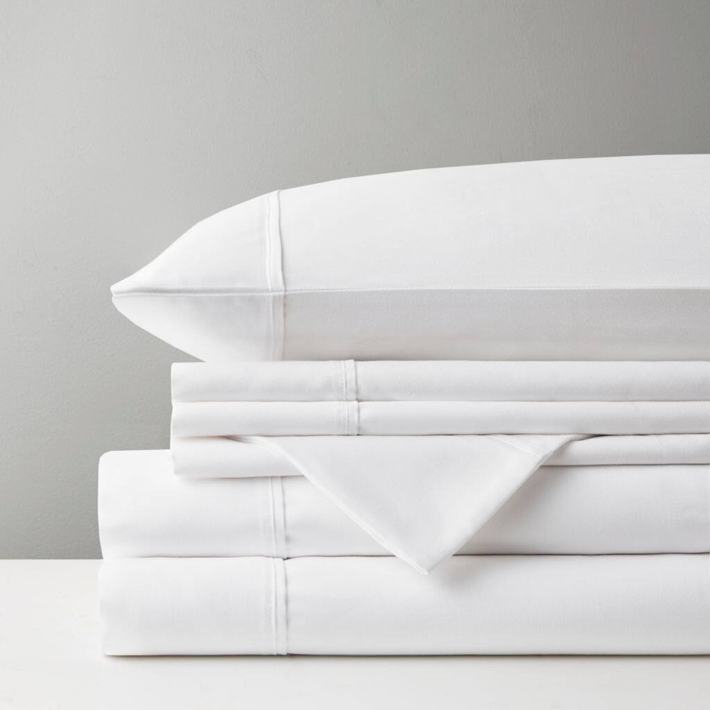 Alt View 1. Gracie Mills - Gracie Mills Elodie 800 Thread Count Sateen Sheet Set - White.