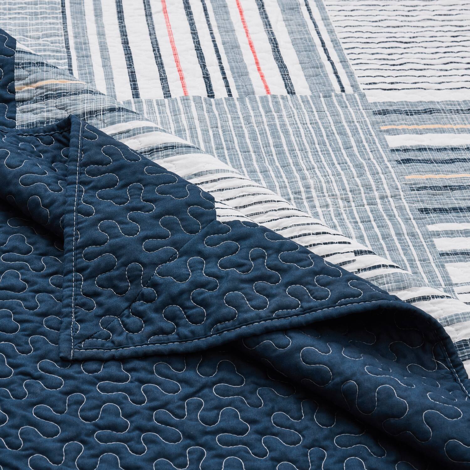 Back. Greenland Home Fashions - Greenland Home Fashions Voyage Polyester Reversible Lightweight Quilt Set 3 PC Full/Queen Blue - Blue.