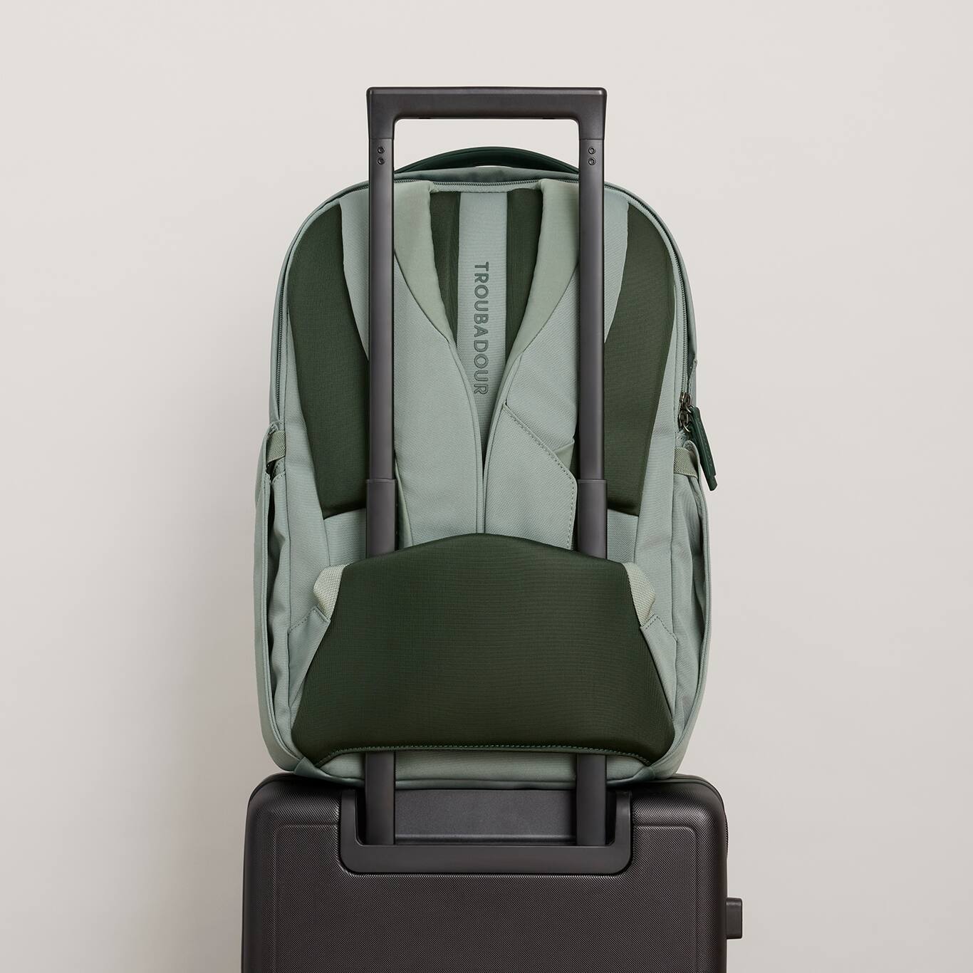 Alt View 4. Troubadour - Apex Laptop Backpack 4.0 - Green Smoke.