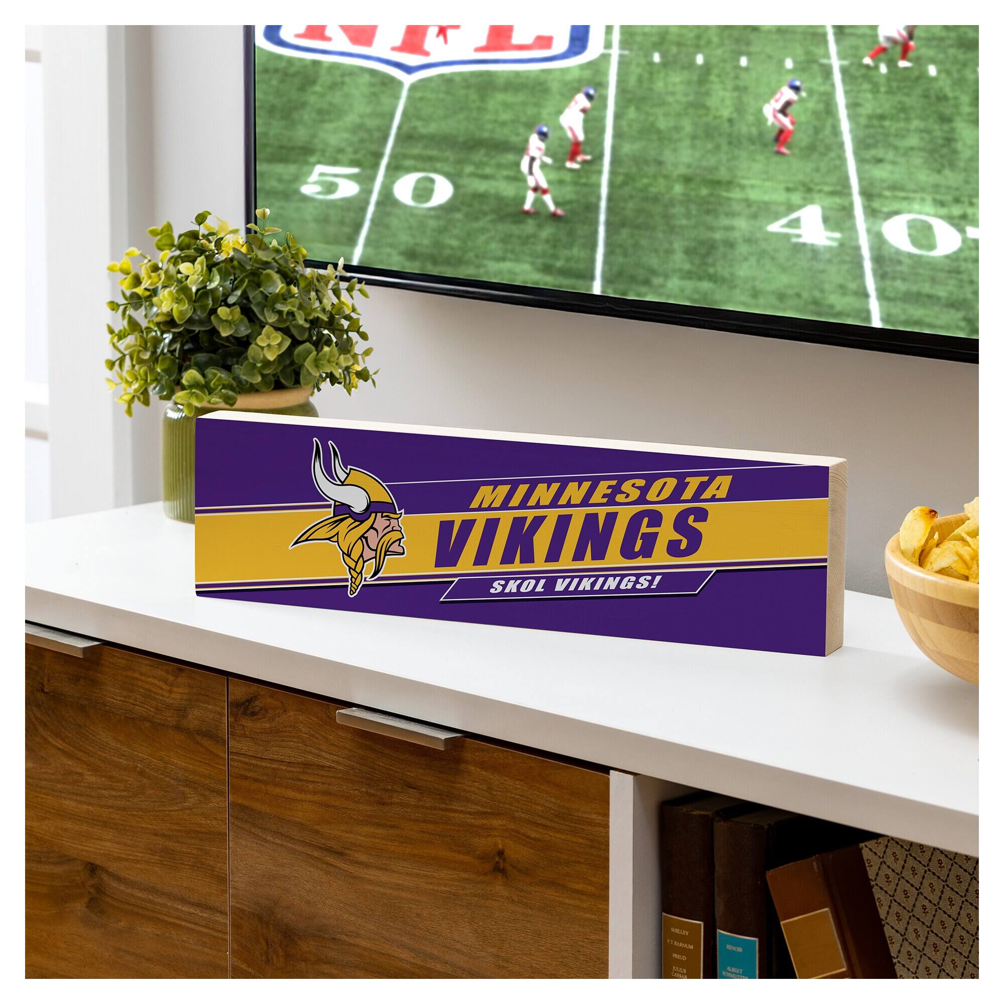MINNESOTA  
VIKINGS  
SKOL VIKINGS!