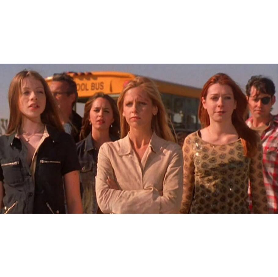 Back. Buffy the Vampire Slayer: The Complete Series (DVD).