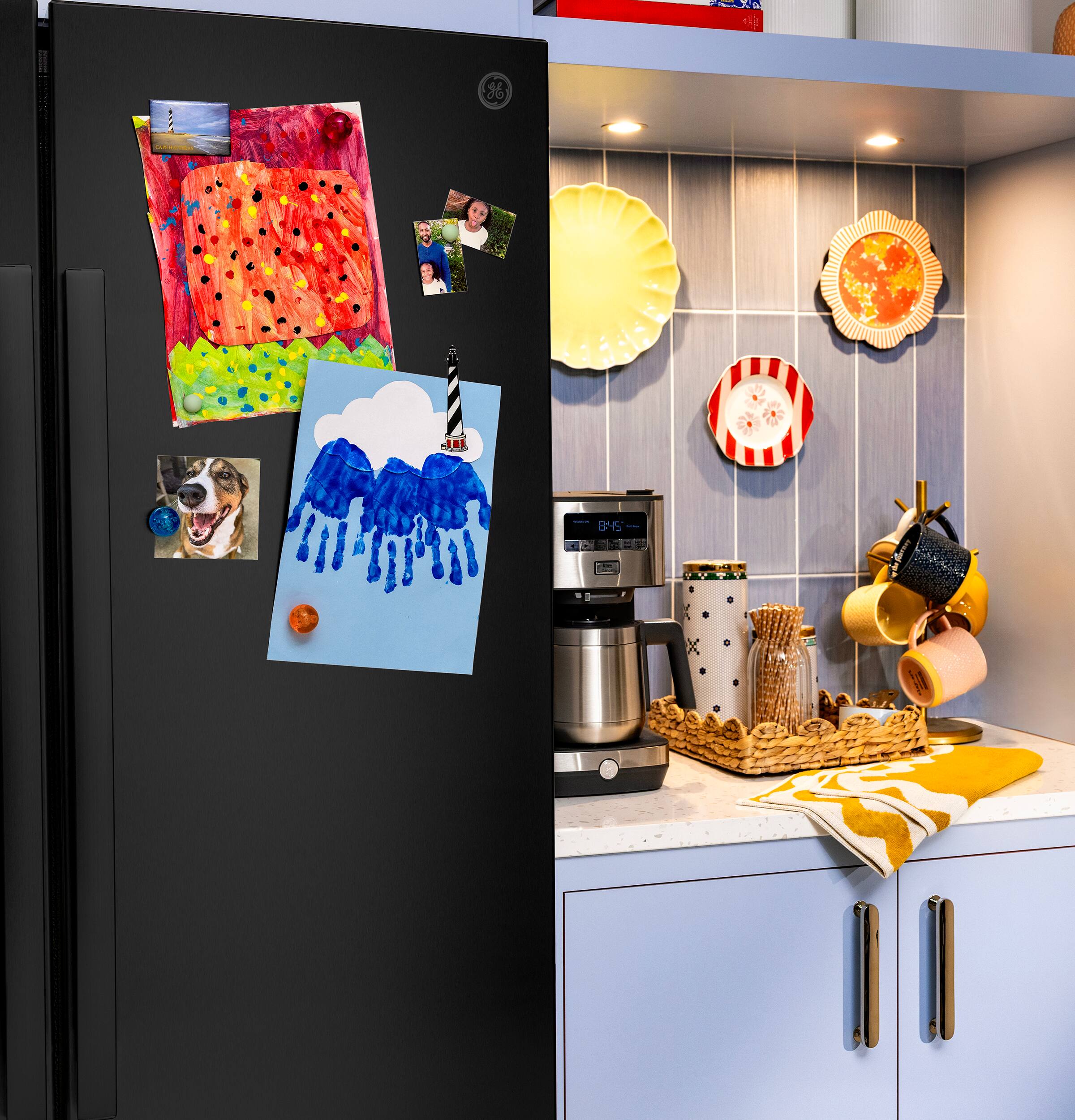 Alt View 12. GE - 36 in. Wide 27.9 Cu. Ft. Side-By-Side Refrigerator with Extra Tall Dispenser and In-Door Icemaker - Black.