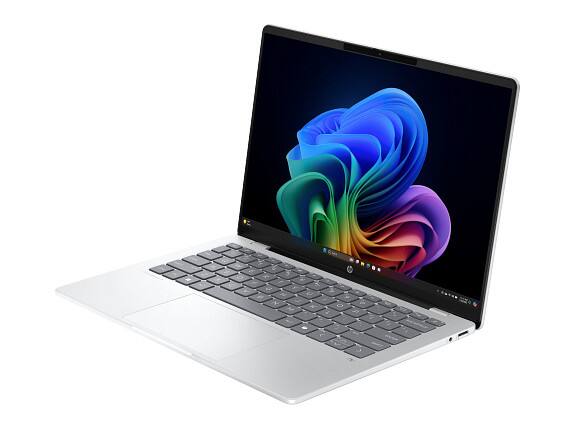 Angle. HP - HP OmniBook 5 Laptop Computer 14" 2K Snapdragon X 16 GB memory;256 GB SSD - Glacier silver aluminum.