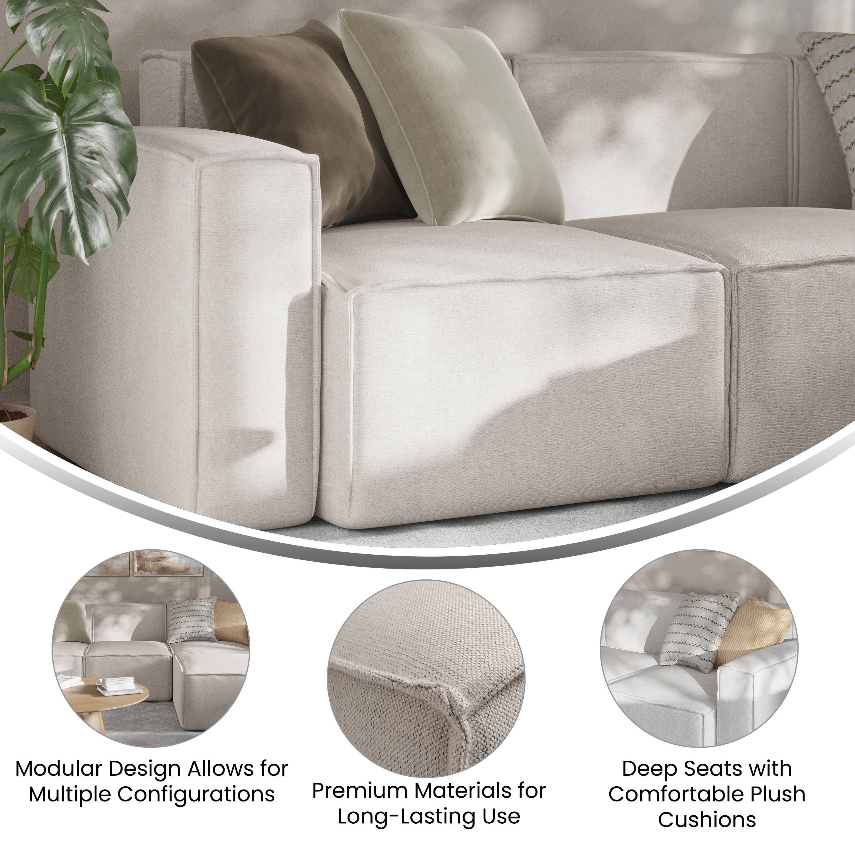 Modular Design Allows for Multiple Configurations  
Premium Materials for Long-Lasting Use  
Deep Seats with Comfortable Plush Cushions