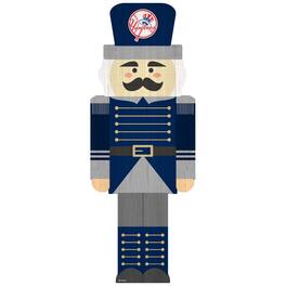 Fan Creations - New York Yankees 31'' Nutcracker Leaner - Multicolor
