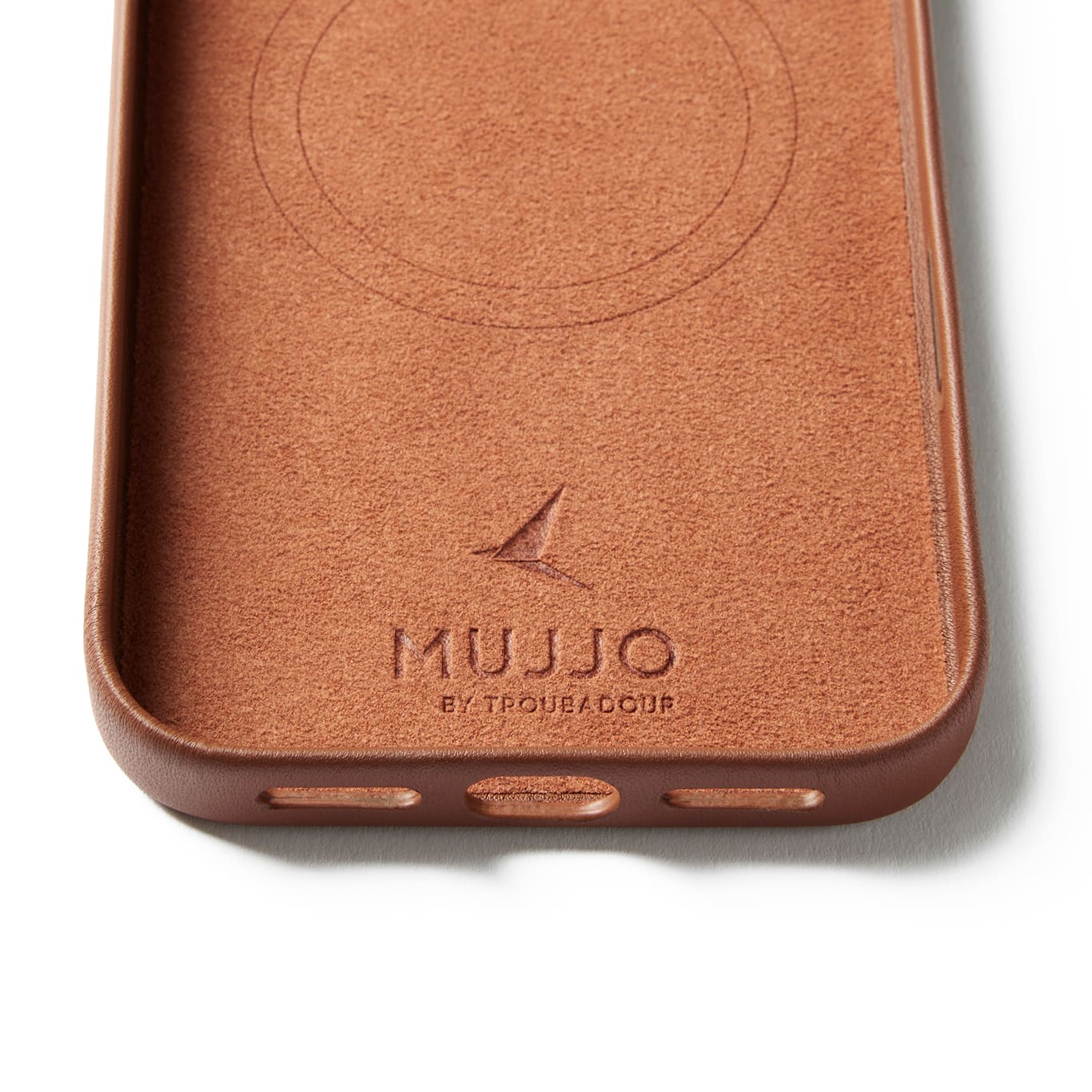 Mujjo Full Leather Case for iPhone 17 Pro Max Tan - Best Buy
