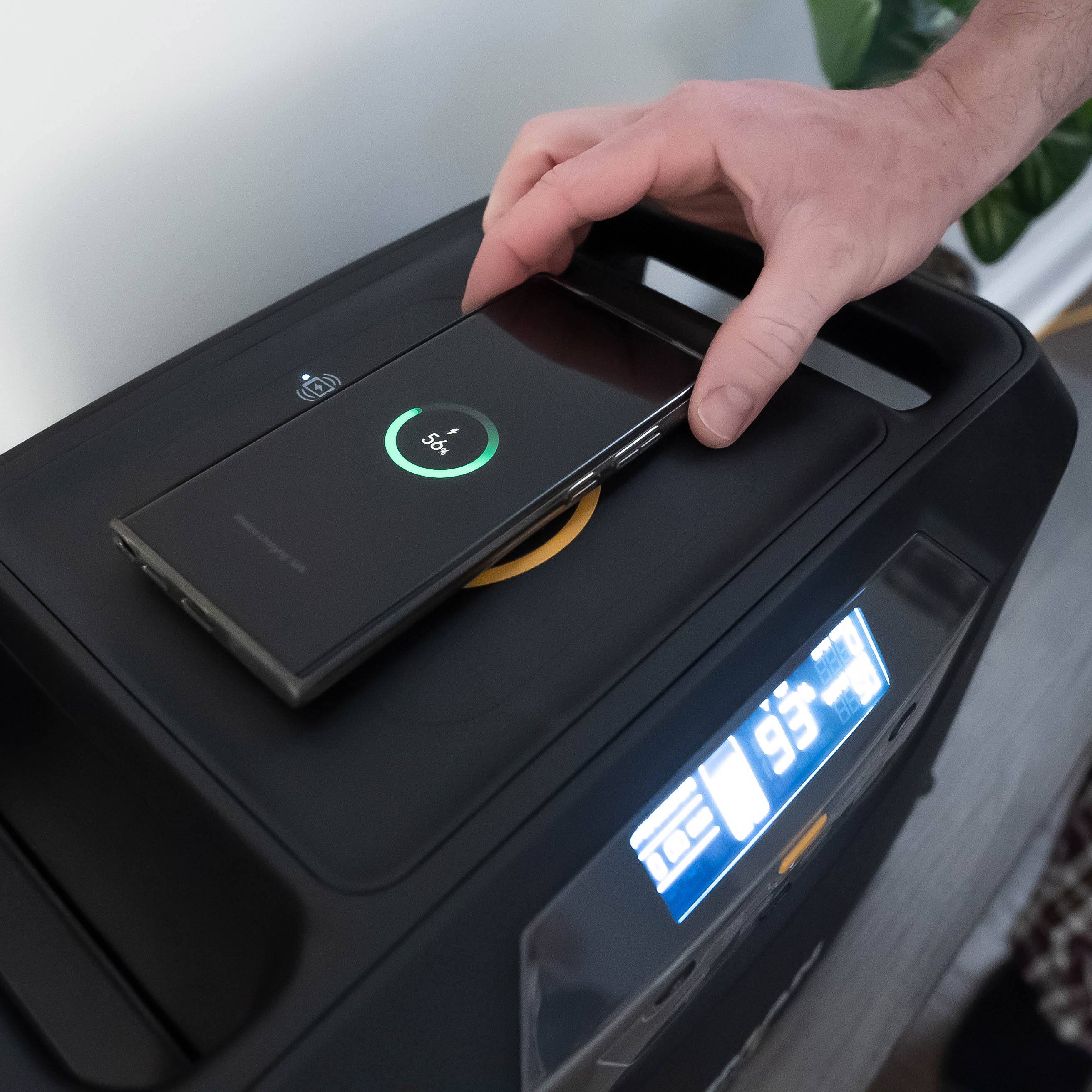 Alt View 4. Firman - E201001 Zero-E 2000W/4000W Expandable Lithium Iron Phosphate Portable Power Station - Black.