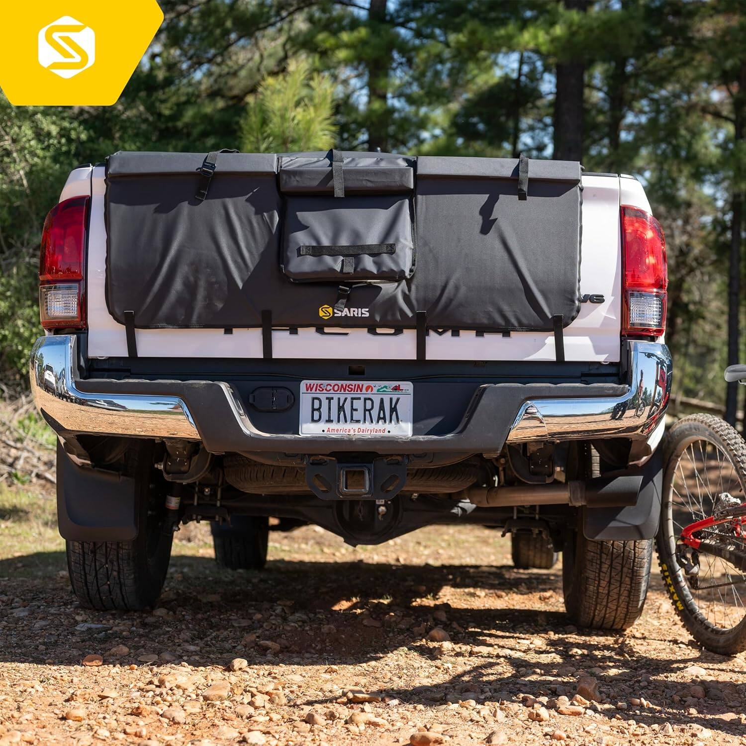 The text on the image reads: "2 SARIS WISCONSIN BIKERAK AMERICA 1 Dairyland MAXIS."