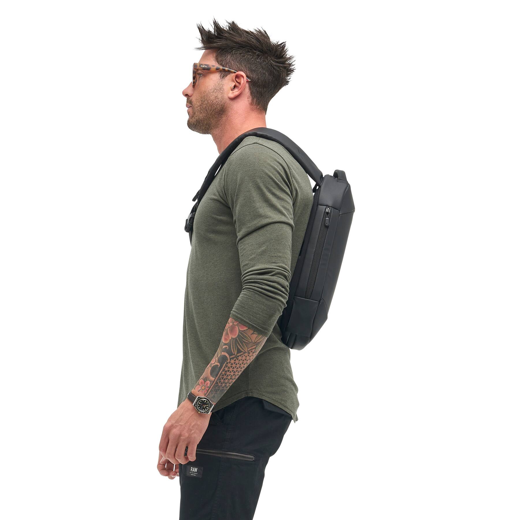 Alt View 4. Nomatic - Navigator RS Sling 10L - Black.