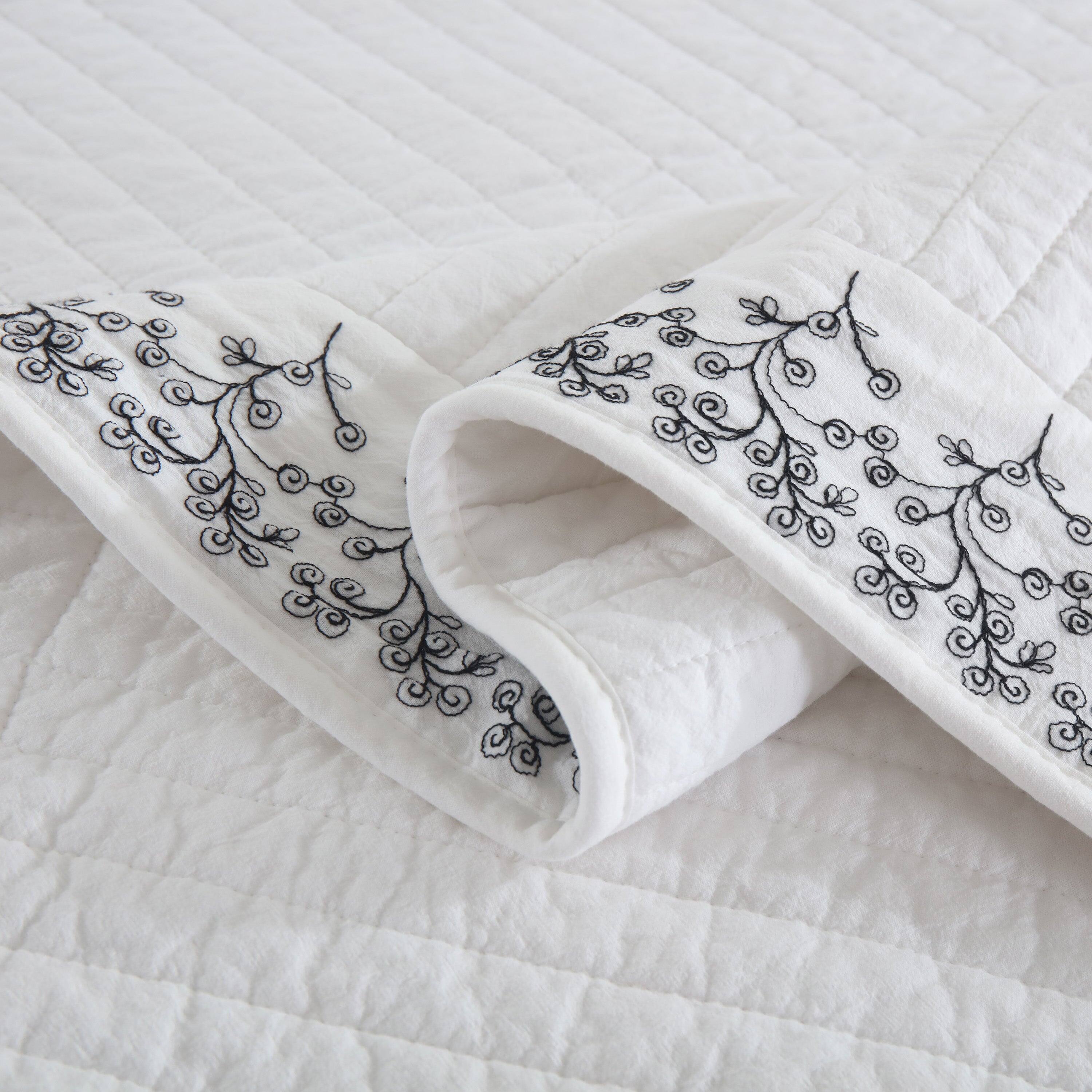 Back. MarCielo - Marcielo 3 Piece 100% Cotton Embroidery Floral Quilt Set Bedspread Set - White.