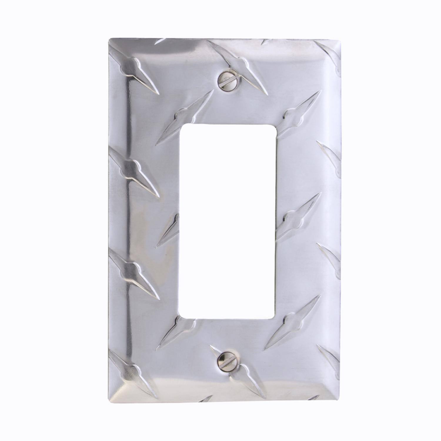 Angle. AMERELLE - Amerelle Diamond Silver 1 gang Stamped Aluminum Decorator Wall Plate 1 pk - Silver.