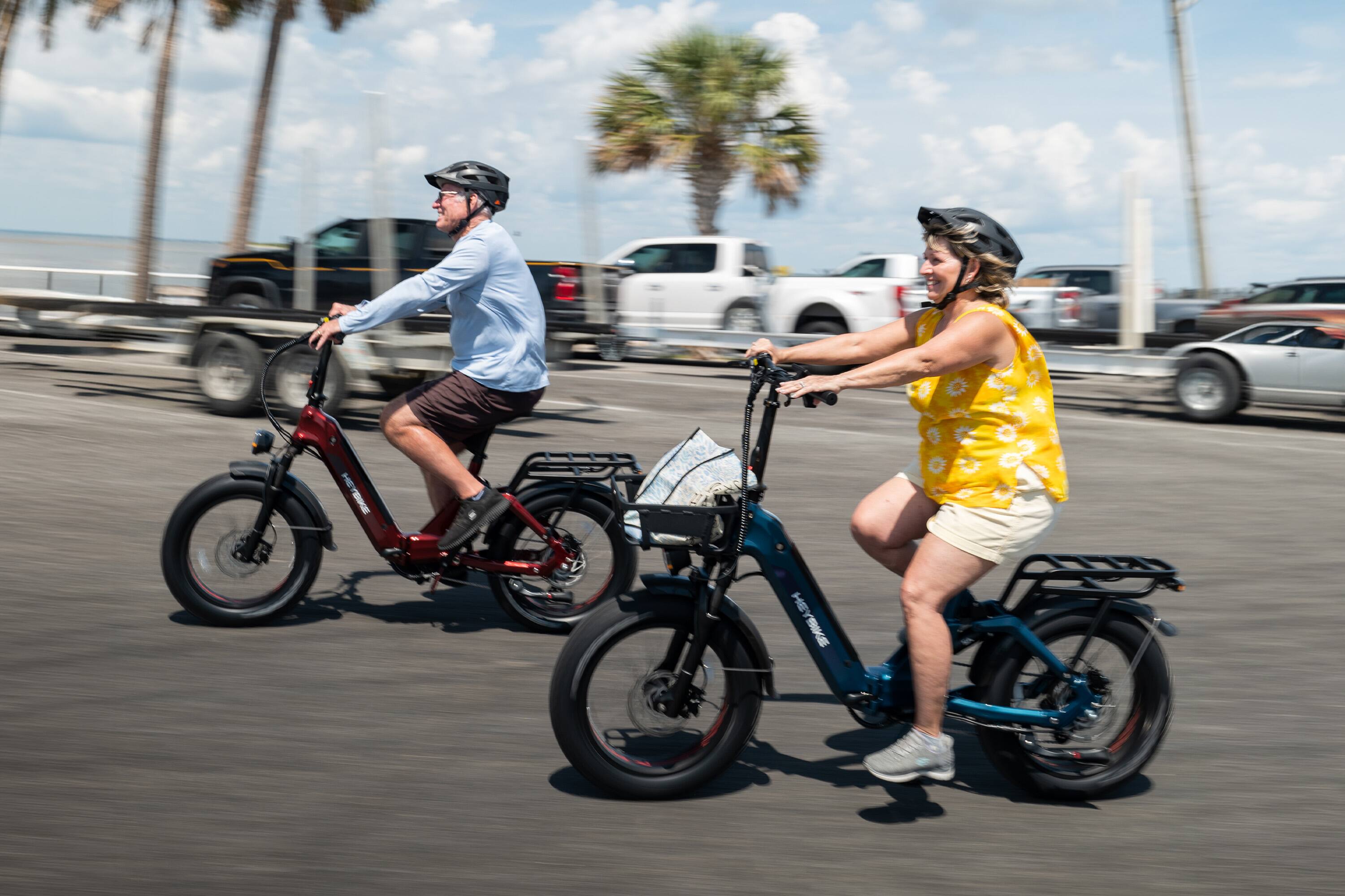 Alt View 4. Heybike - Ranger 3.0 Pro 750W (Peak 1200W) Foldable E-bike w/ 90 Miles Max Range & 28 mph Max Speed - Full Suspension - Red.