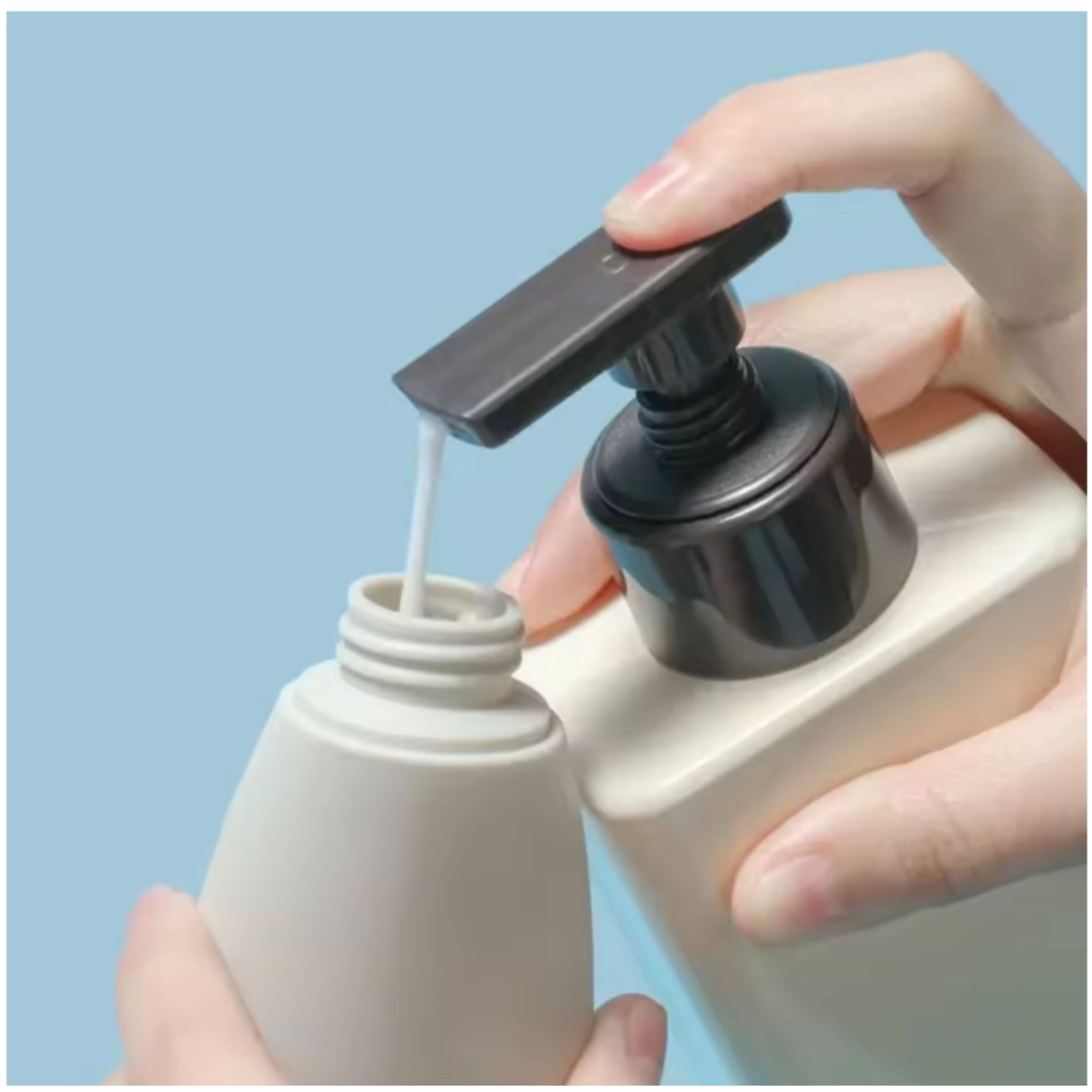 Back. Kitcheniva - Soft Squeeze Reusable Travel Bottle 4 Pcs Set.