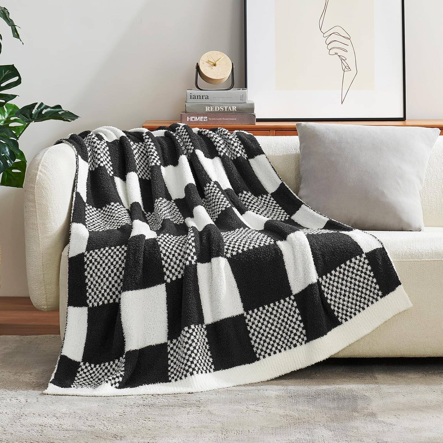 color:CheckerBlackWhite+size:Twin(60"x80")