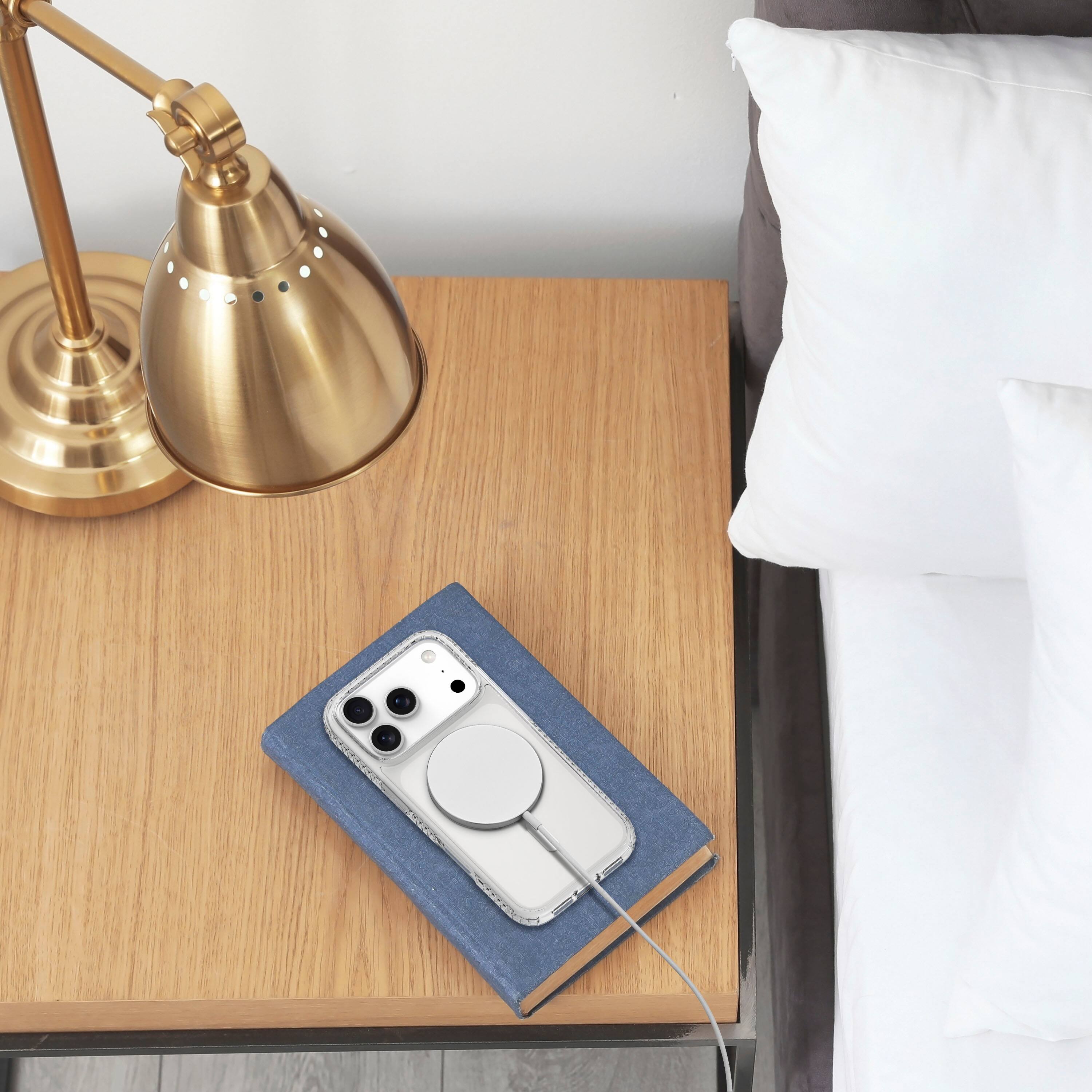 Alt View 1. Insignia™ - Hard-Shell Case with MagSafe for Apple iPhone 17 Pro - Clear.