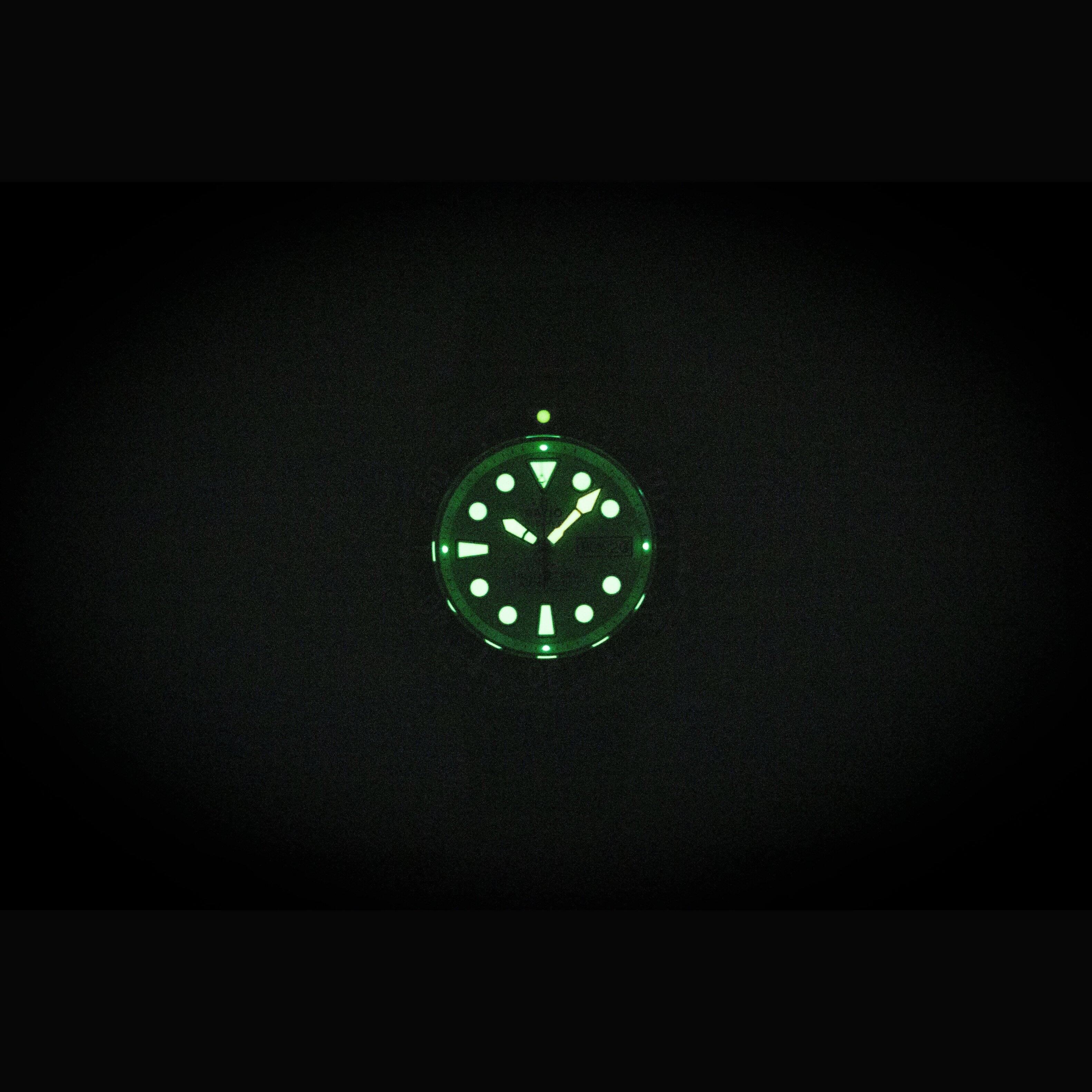 Angle. RATIO - FreeDiver Helium-Safe 1000M Sapphire Automatic 1068HA90-34VA-MGRN Men's Watch - Mint Green.
