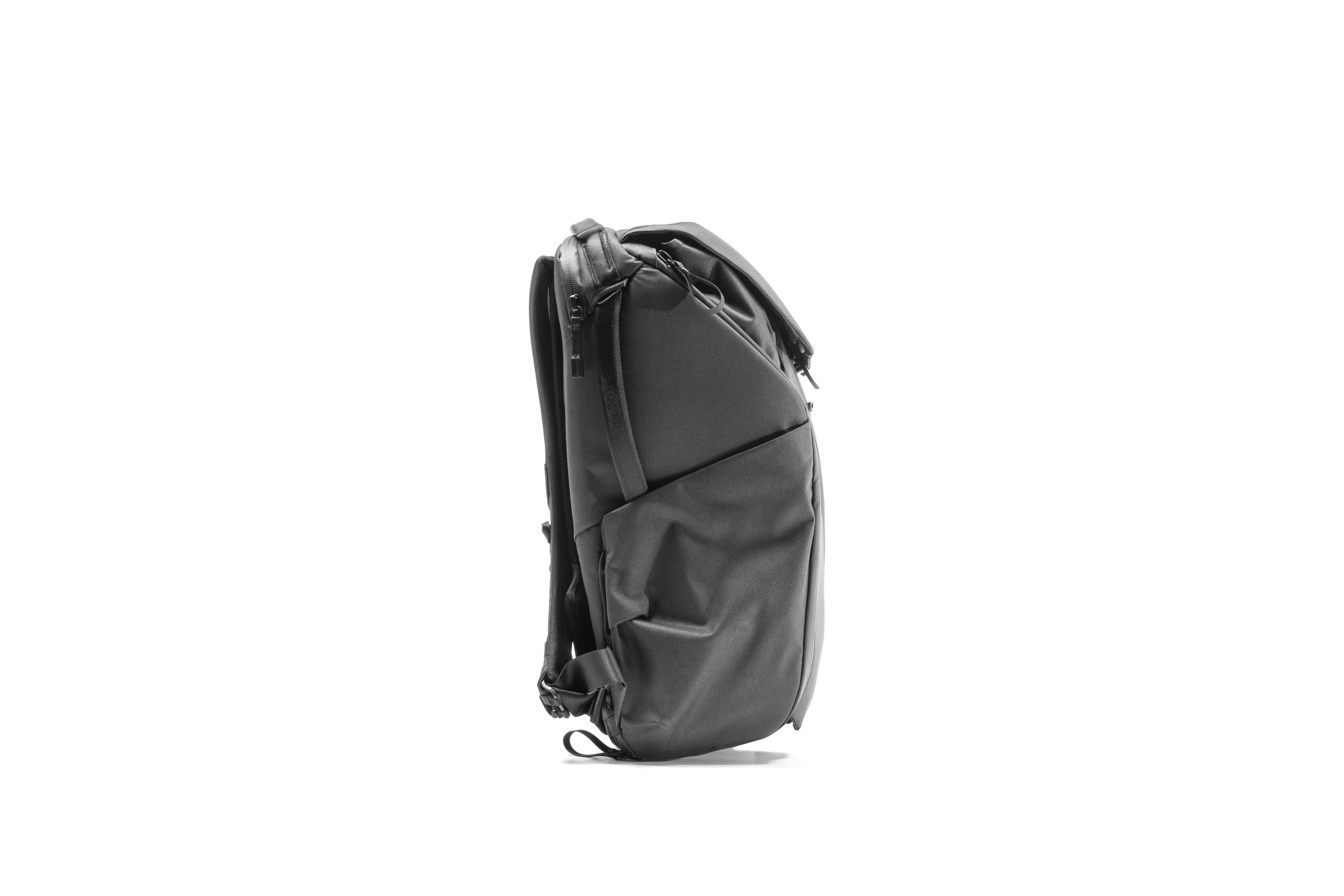 Left. Peak Design - Everyday Backpack V2 30L - Black.
