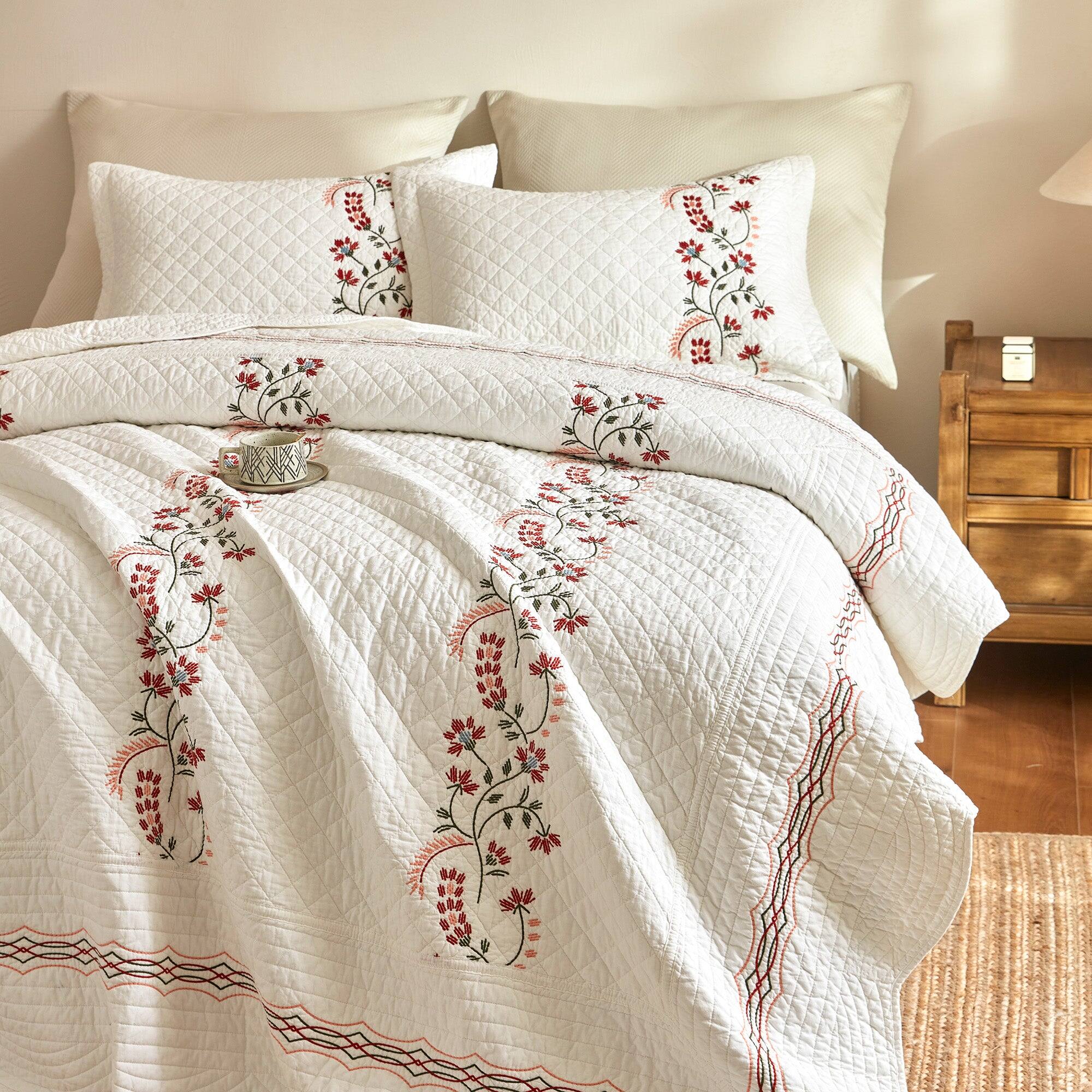 Back. MarCielo - Marcielo 3 Pieces Cotton European Folk Embroidered Quilt Bedspread Set Modern Farmhouse Style - White.