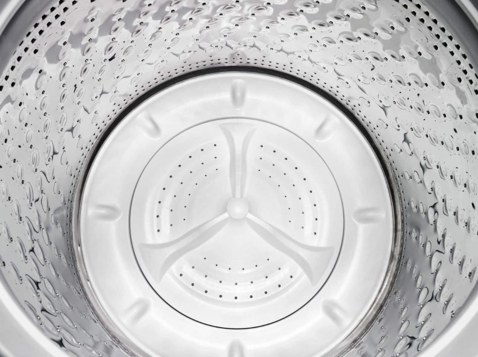 Alt View 2. Whirlpool - 4.3 Cu. Ft. High Efficiency Top Load Washer with Smooth Wave Stainless Steel Wash Basket - White.