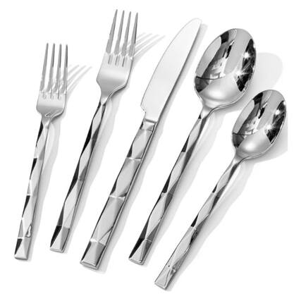 Front. Dazzed Corner - 20 Piece Silverware Set, Flatware Set for 4 - Silver.