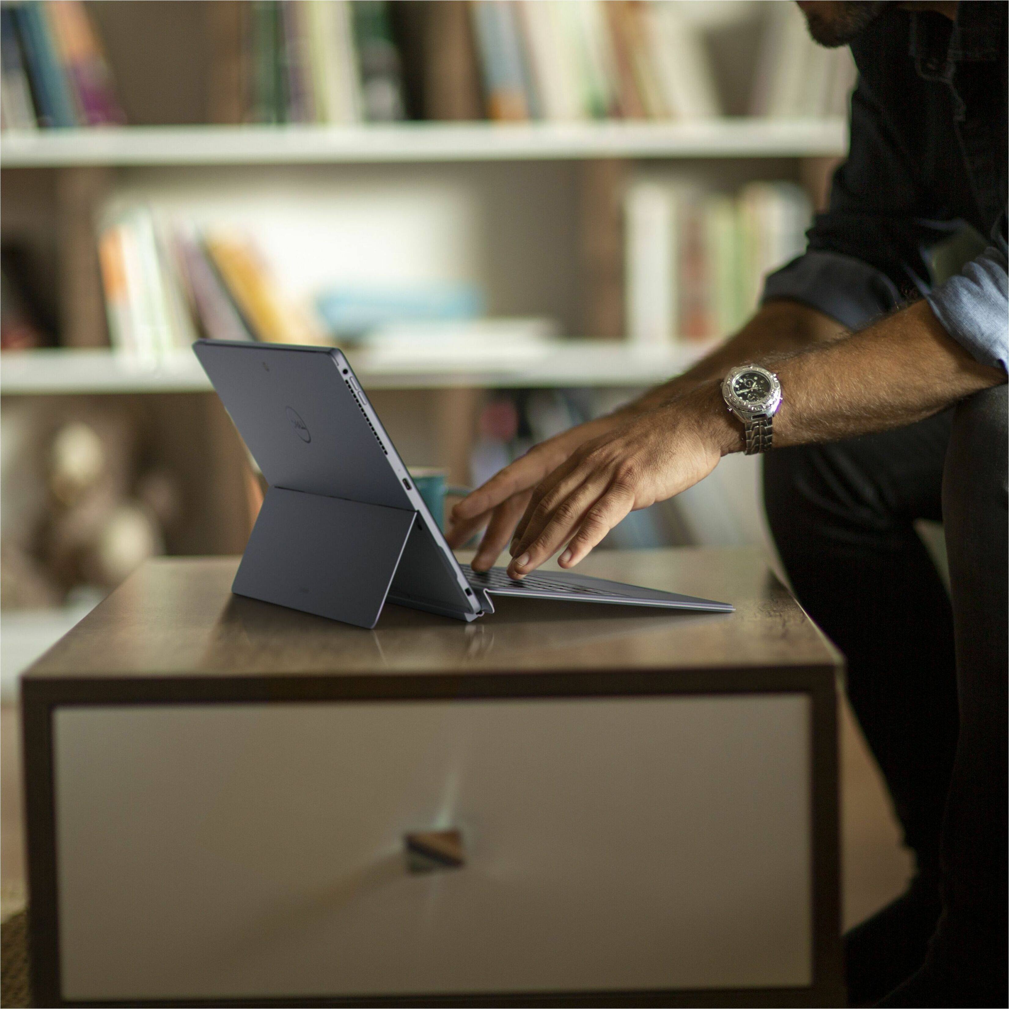 Alt View 36. Dell - Latitude - 13" - Tablet - 256 GB - River Light Solid, Gray.