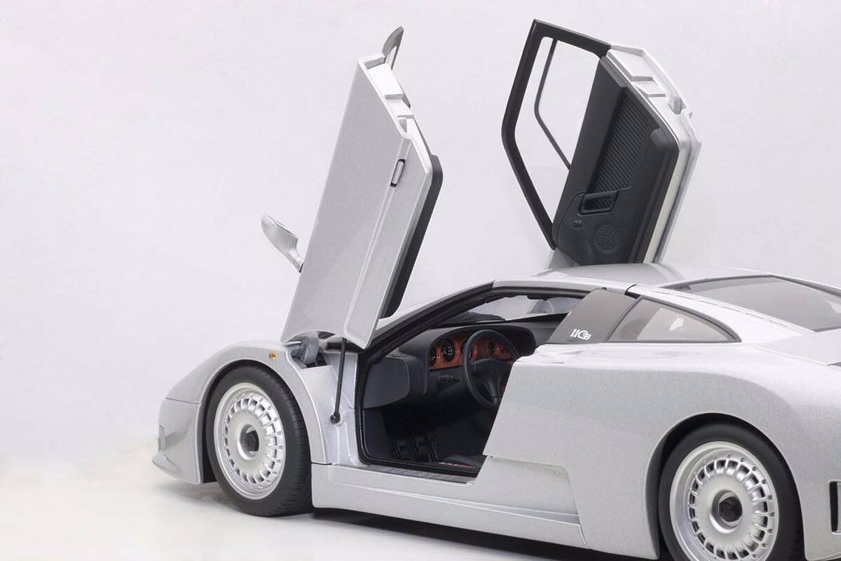 Alt View 3. Autoart - Bugatti EB110 GT Silver 1/18 Diecast Car Model by Autoart.