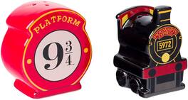 Silver Buffalo - Harry Potter Hogwarts Express Ceramic Salt and Pepper Shaker Set - Red