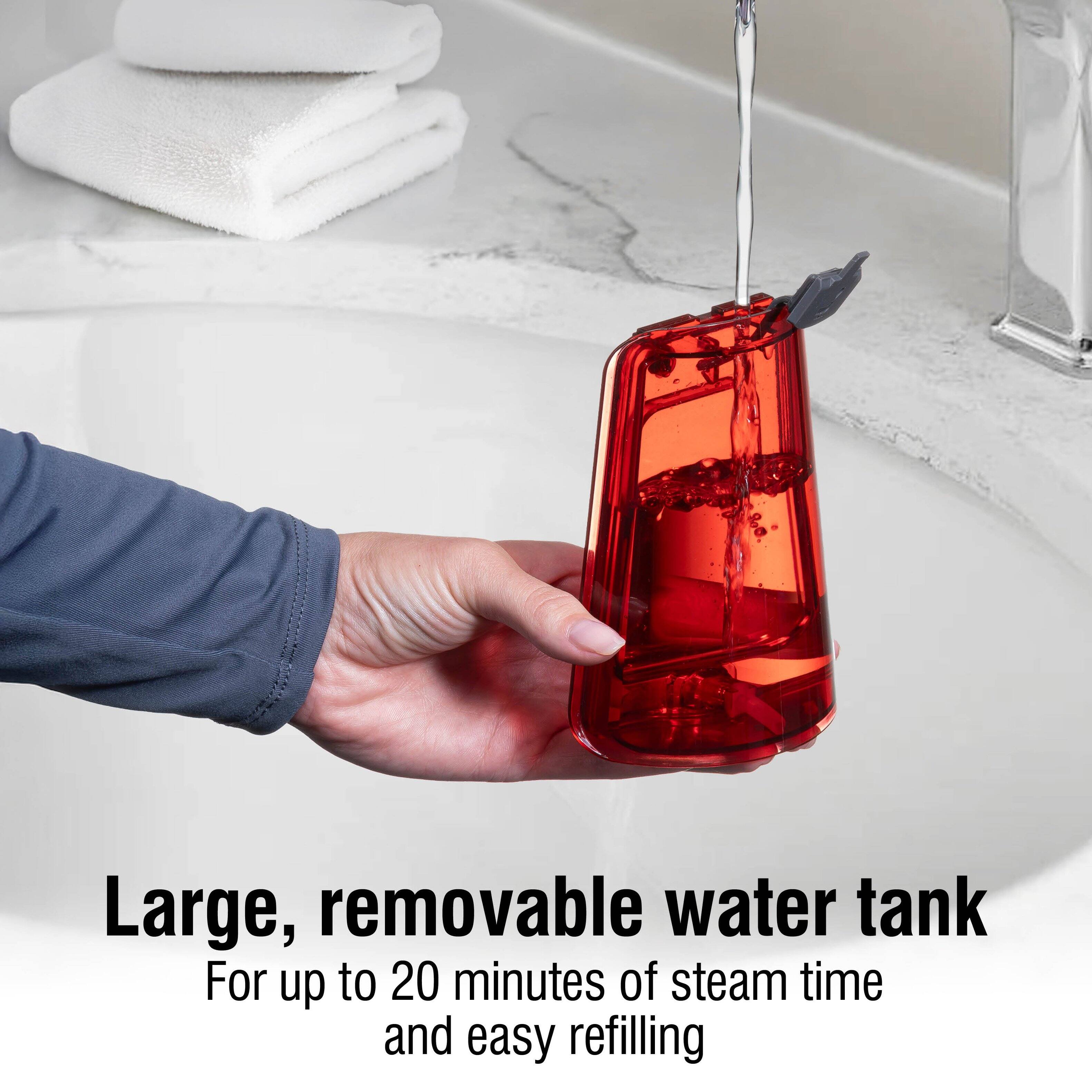 Large, removable water tank  
For up to 20 minutes of steam time and easy refilling