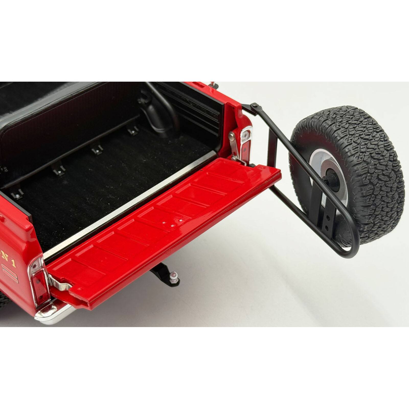 Alt View 3. ACME - 1972 Chevrolet Blazer K/5 "The Chief - Winder Fire Department Georgia Battalion 1" Red with White 1/18 Model Car by ACME.