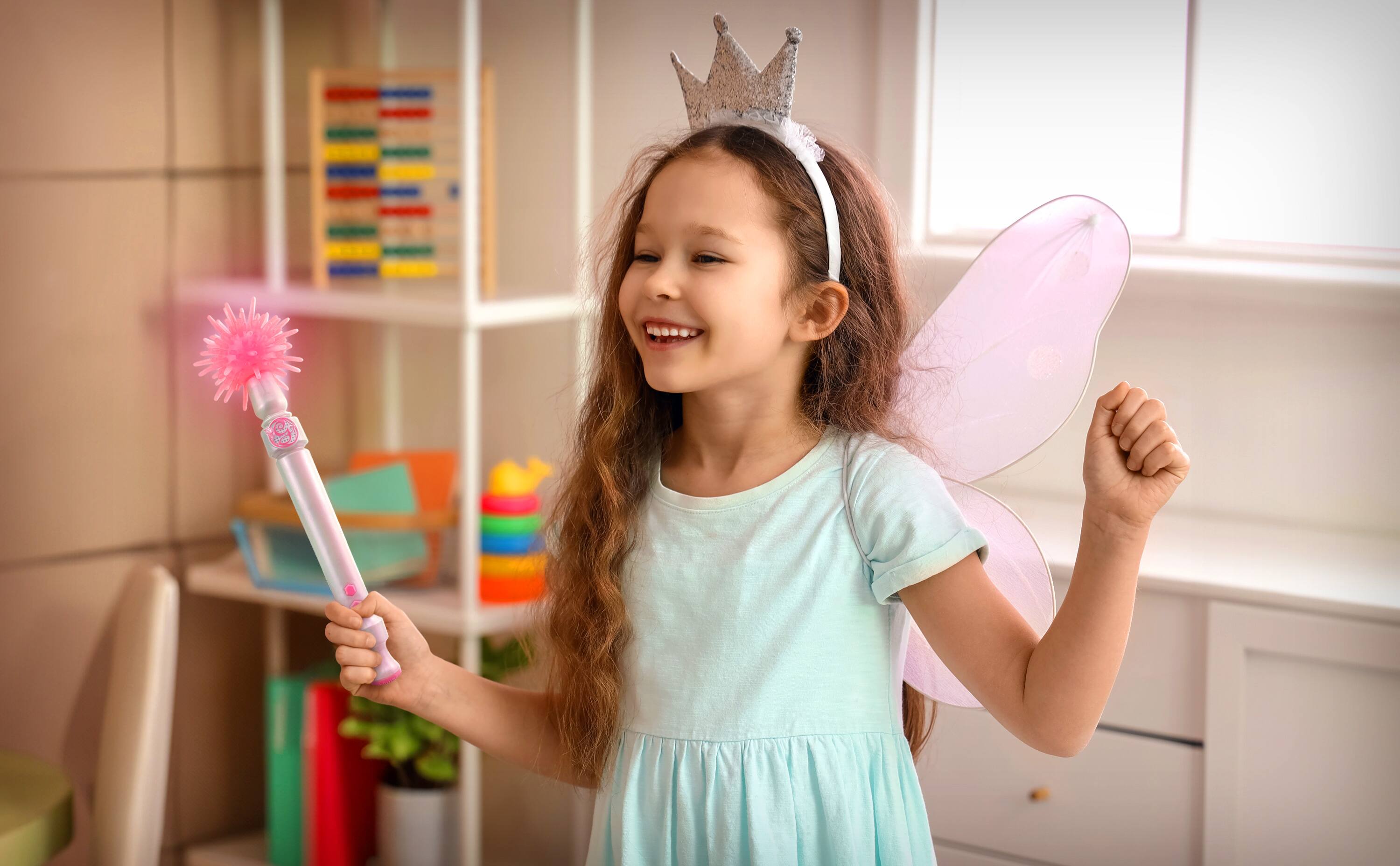 eKids Wicked Glinda's Sing Along Karaoke Microphone with Magic