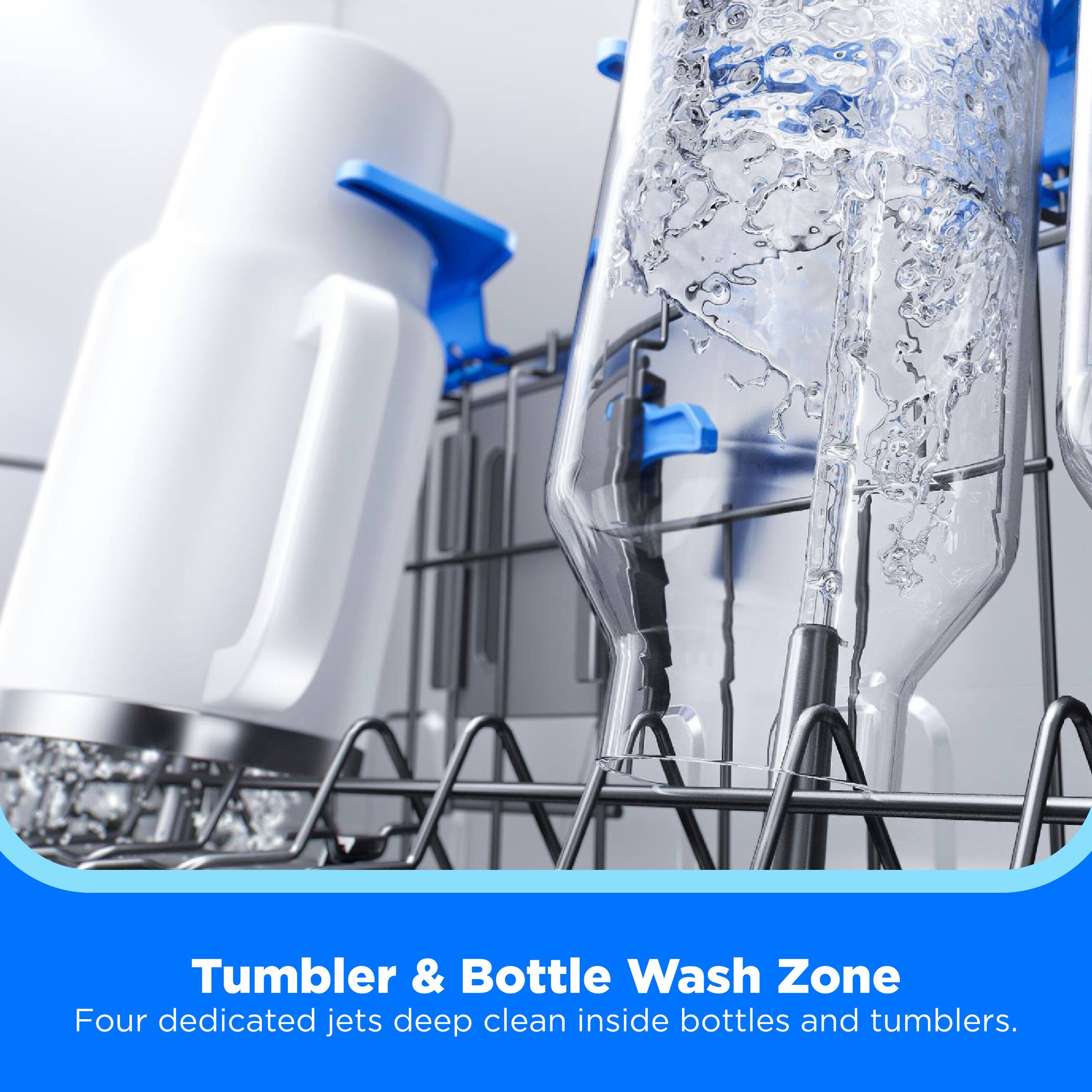 Tumbler & Bottle Wash Zone  
Four dedicated jets deep clean inside bottles and tumblers.
