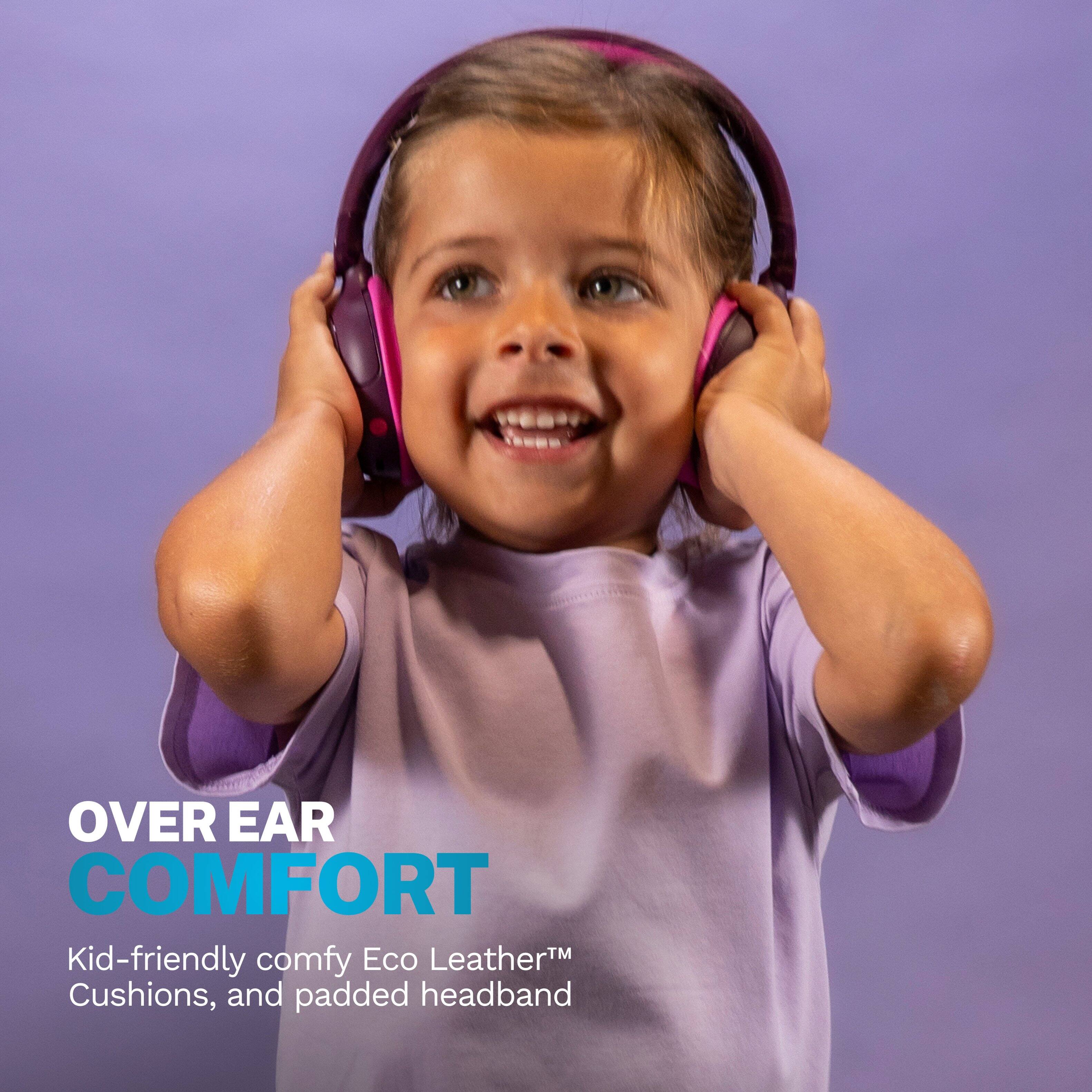 OVER EAR COMFORT  
Kid-friendly comfy Eco Leather™ Cushions, and padded headband