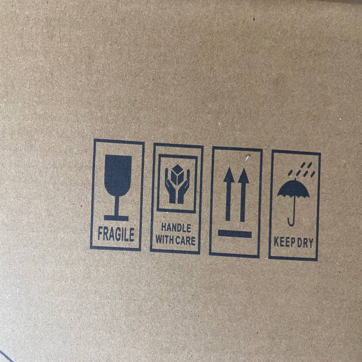HANDLE FRAGILE WITH CARE  
KEEP DRY