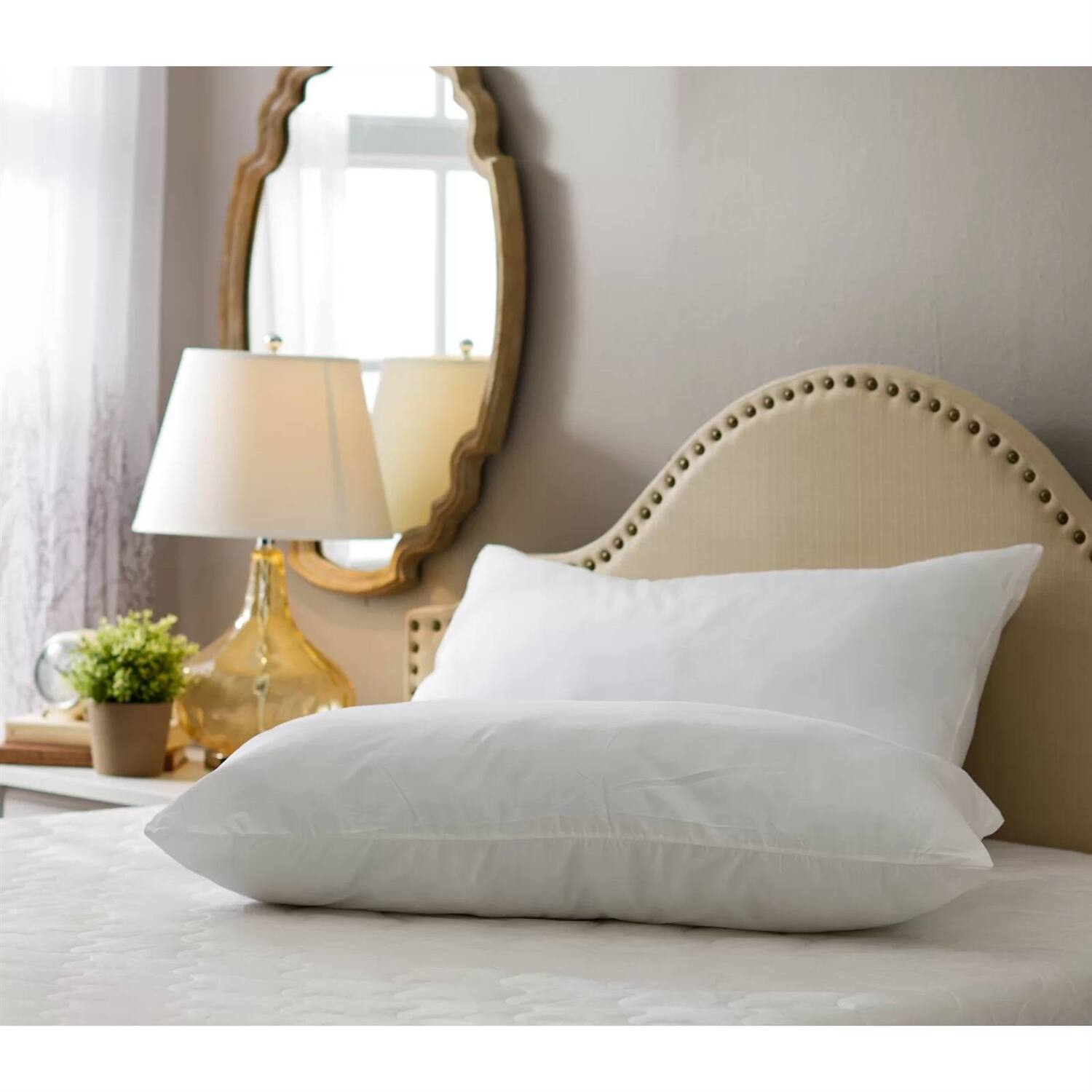 Left. Hivvago - Set of 2 -King size Bed Pillow with Plush Polyester Fill and 2 Pillowcases - White.