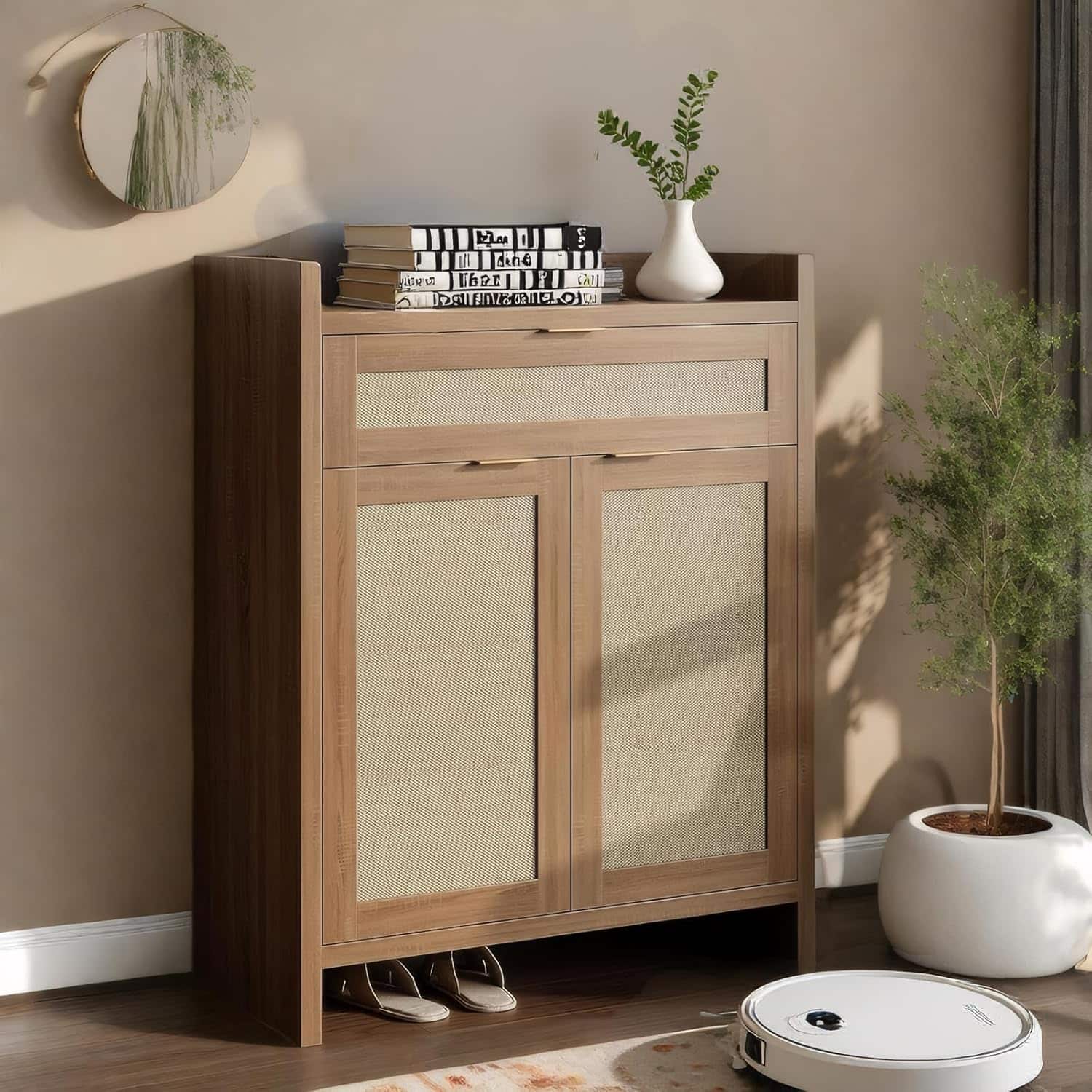 Homhougo - 32.4" Farmhouse Rattan Shoe Cabinet – Boho Style 5-Tier Wooden Shoe Organizer with Shelves & Doors, Freestanding - Brown