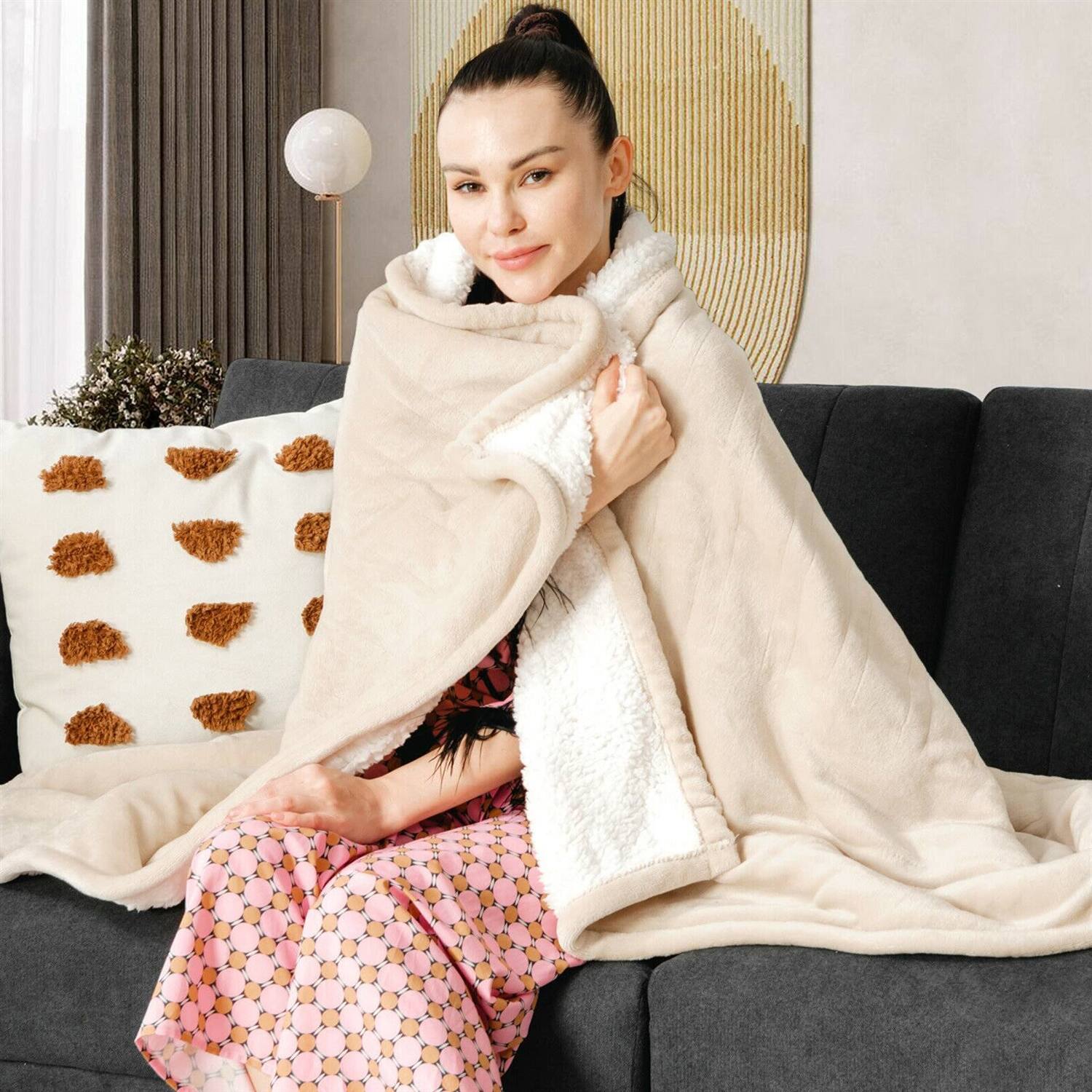 Angle. Hivvago - Heated Electric Sherpa Throw Blanket in Beige/White - Beige/White.