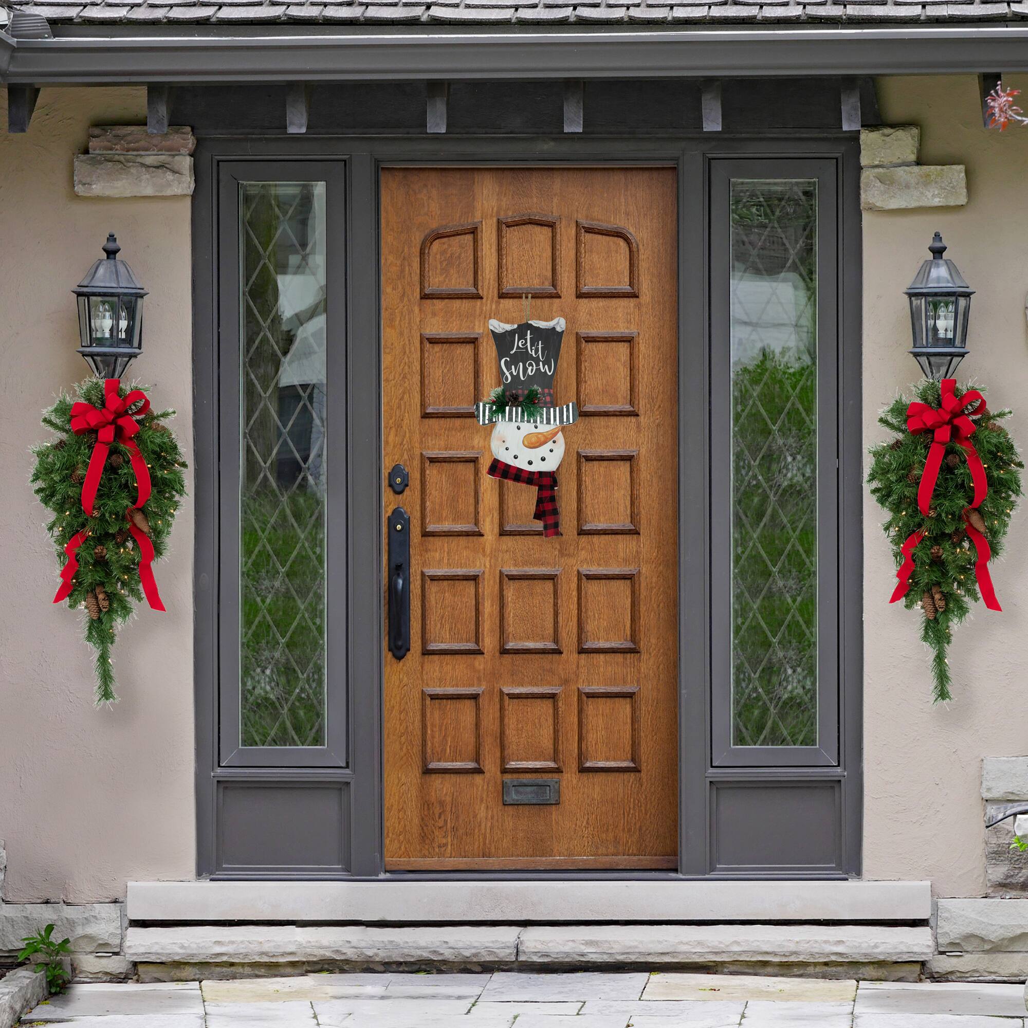 Sure, here is the corrected text from the image:

"Let it Snow  
Family"