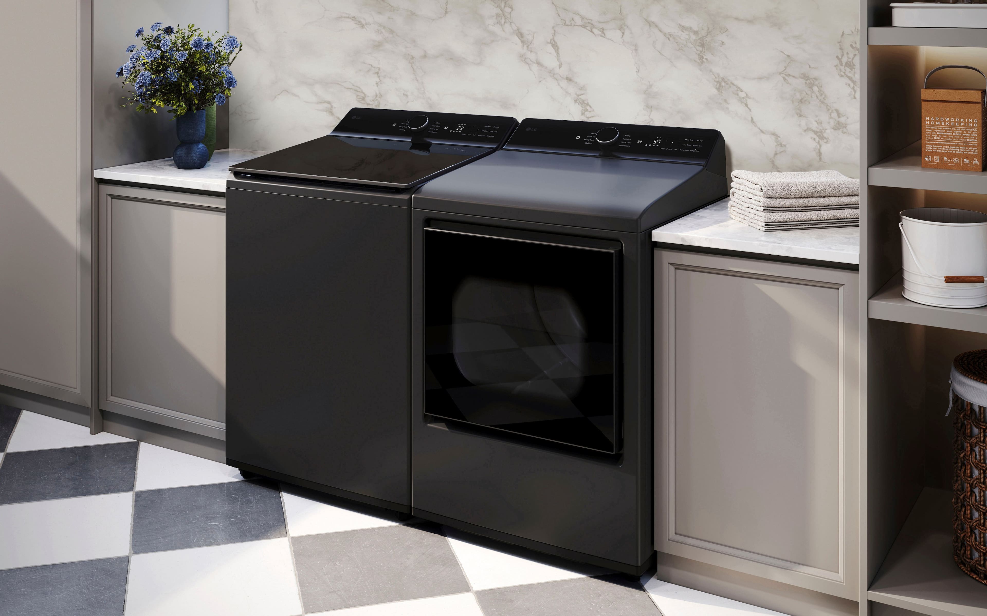 The text on the image is not coherent or organized, so it is not possible to group and correct it.