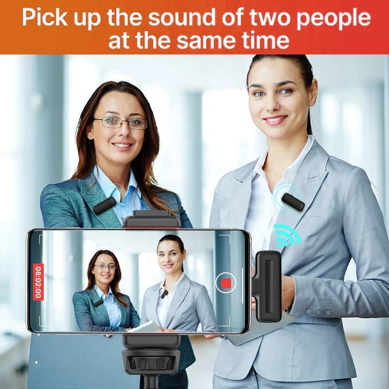 Pick up the sound of two people at the same time

08:02:00