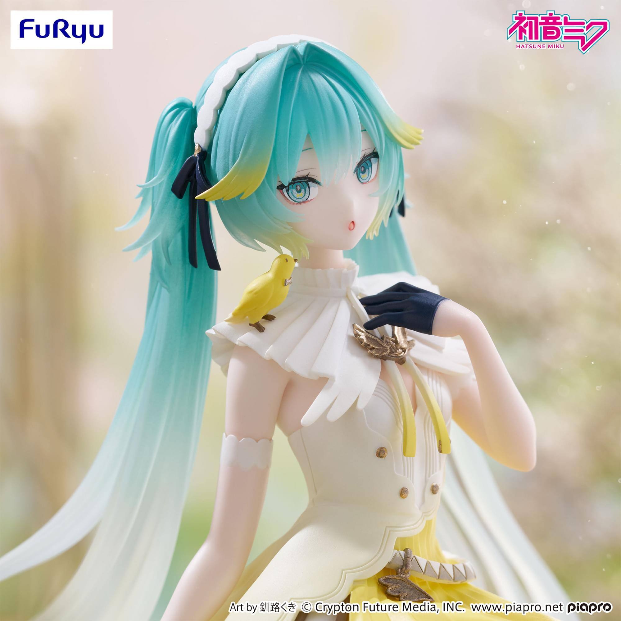 FuRyu  
HATSUNE MIKU  
Art by Crypton Future Media, INC.  
www.piapro.net  
piapro