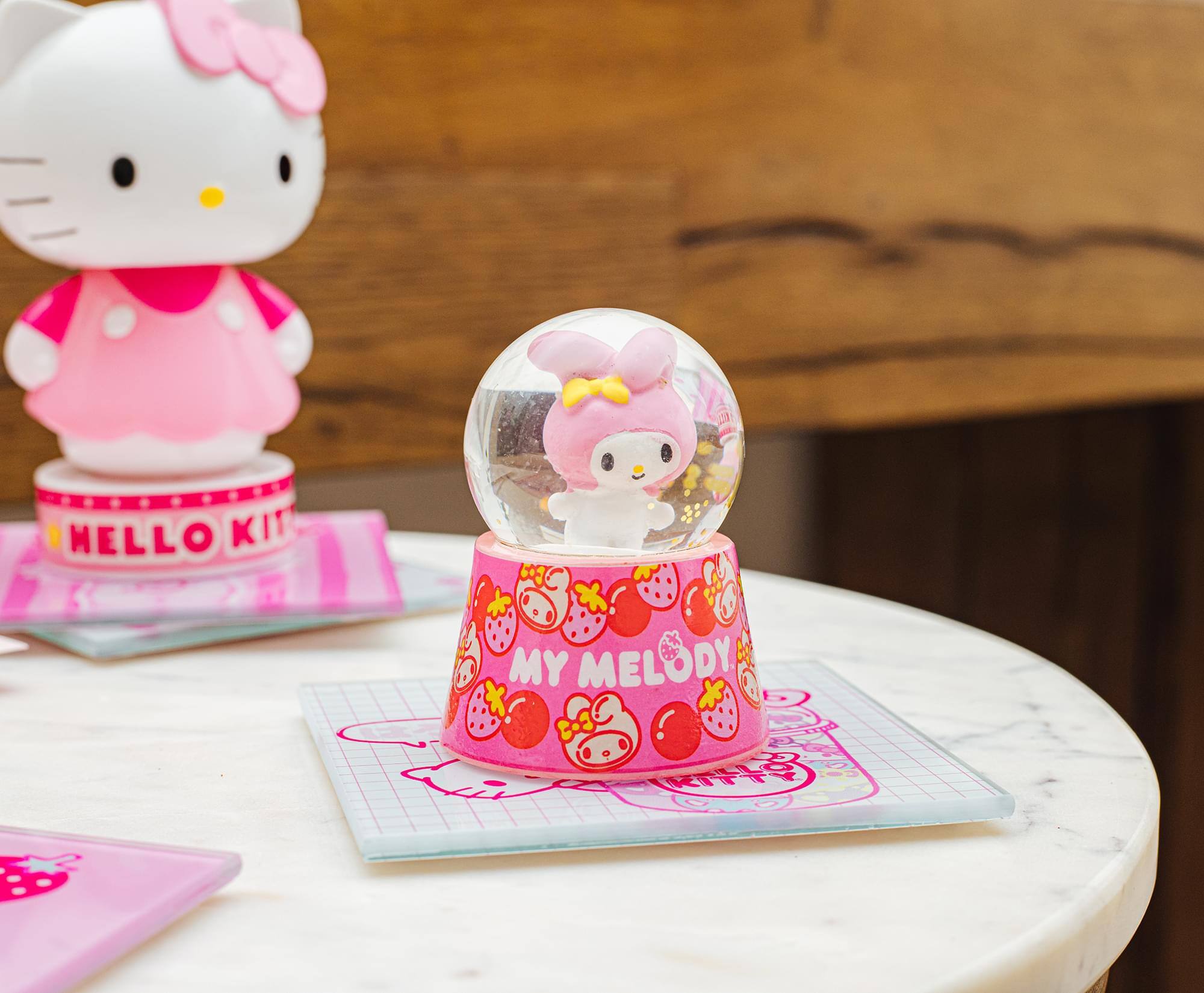 HELLO KITTY  
MY MELODY  
TFS 6-4107