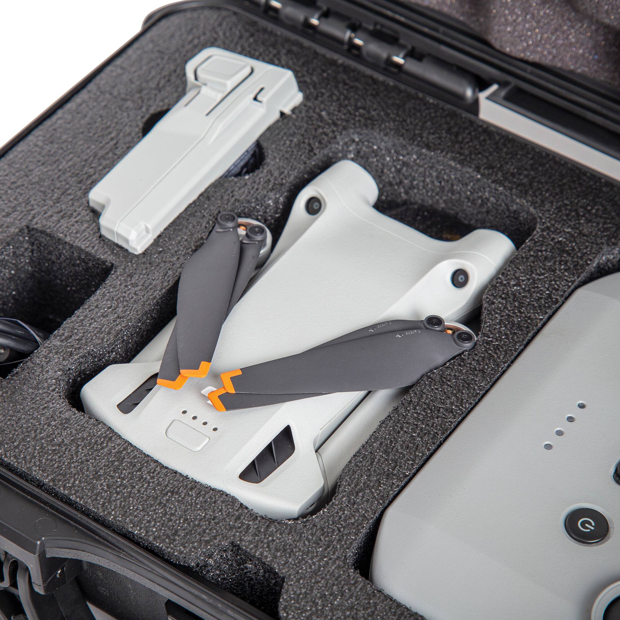 Alt View 13. NANUK - 909 Protective Hard Case with Insert for DJI Mini 3 Pro - Black.