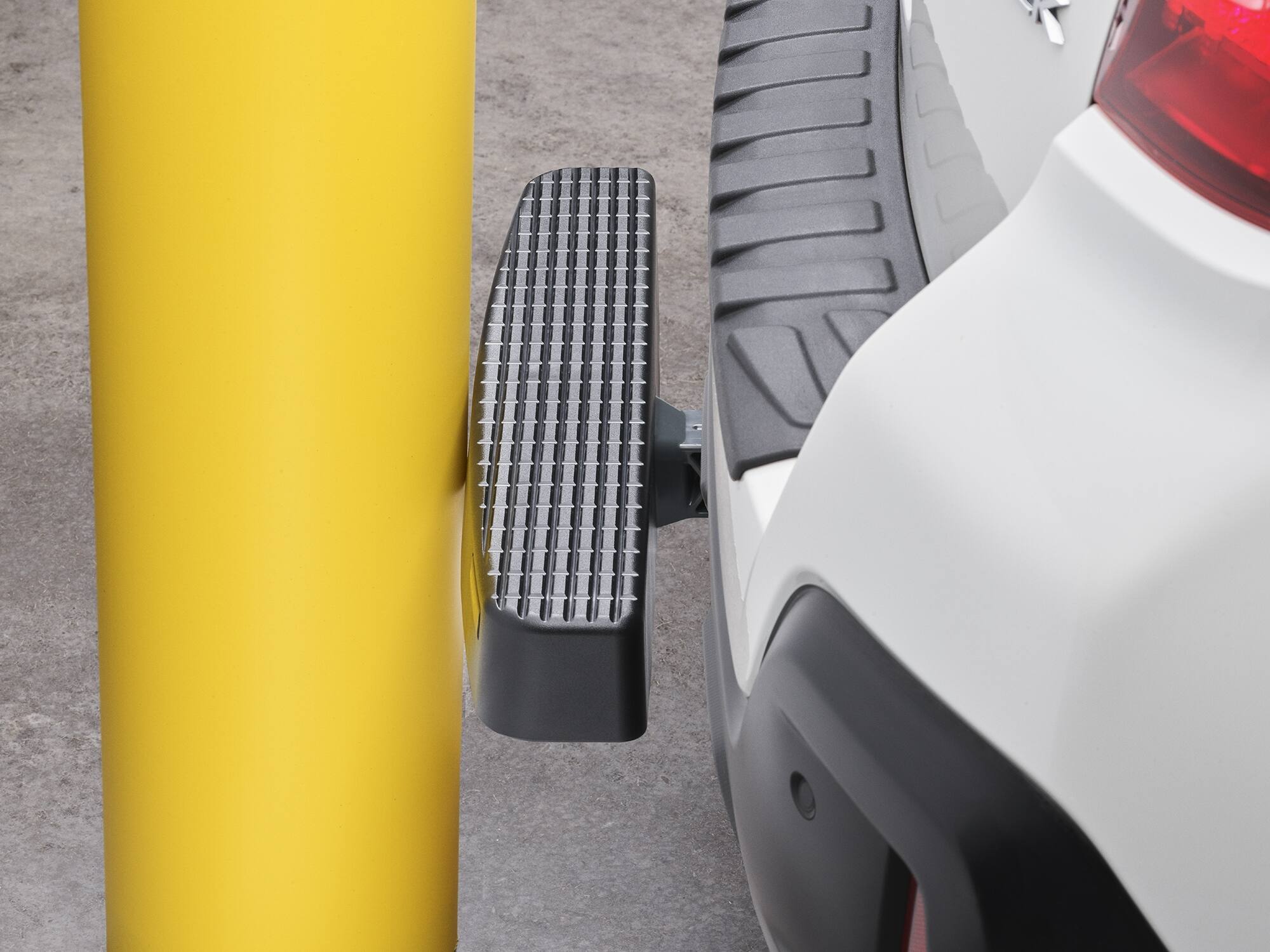 WeatherTech BumpStep XL | 24