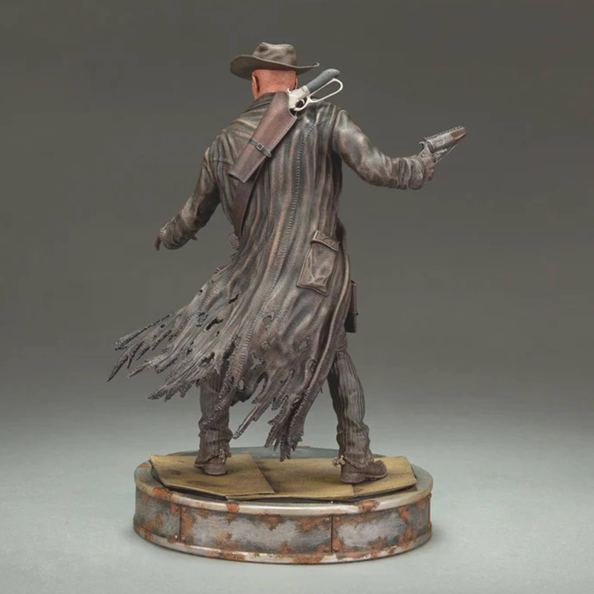 Alt View 10. Dark Horse Comics - Dark Horse - Fallout (Amazon): The Ghoul Figure   - Collectibles - Multicolor.