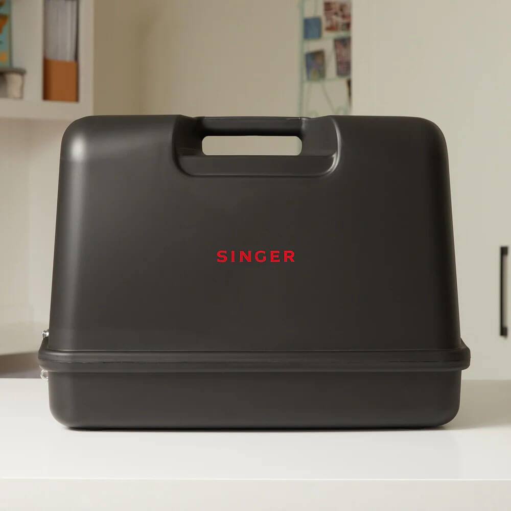 Alt View 1. Singer - Singer 250122047 Universal Hard Case - Black - Black.