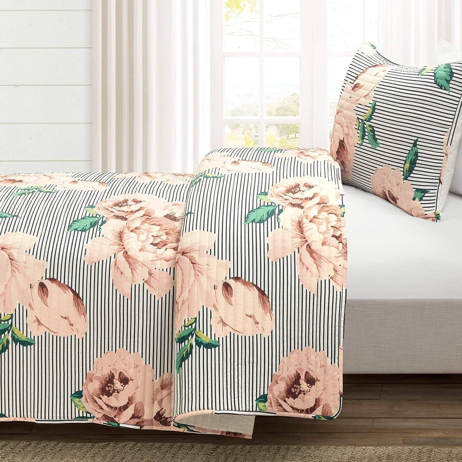 Angle. Hivvago - Twin/Twin XL Size Polyester Black White Striped Rose Floral 2 Piece Quilt Set - Black White Striped Rose.