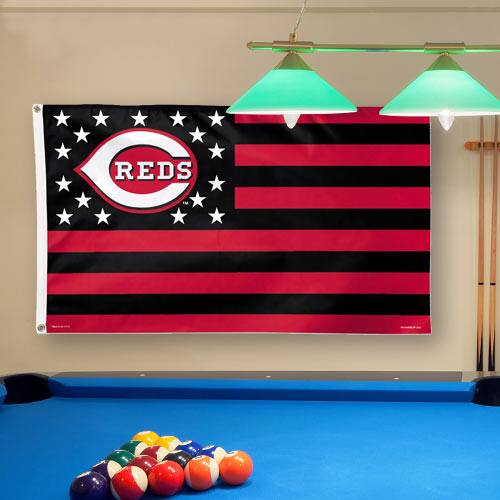 WinCraft - Cincinnati Reds Deluxe Stars & Stripes 3' x 5' Flag - Multicolor