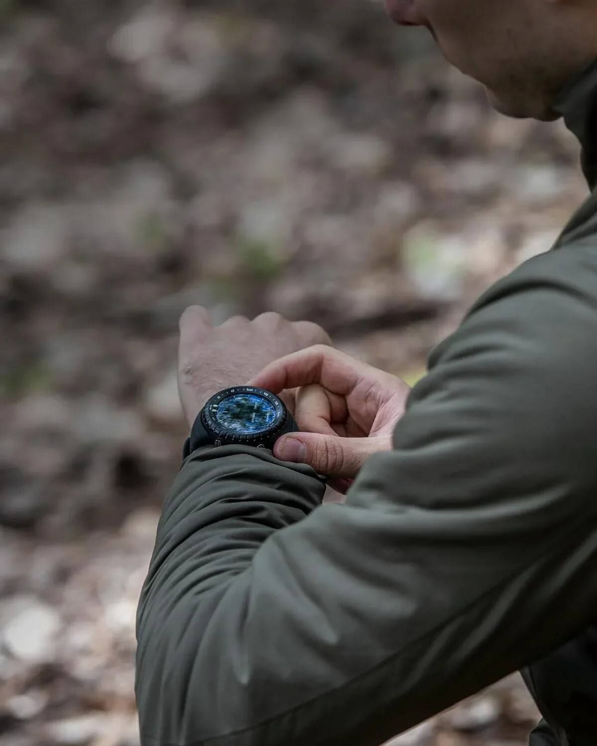 Left. SUUNTO - Suunto CORE CLASSIC Outdoor Sports Watch with Storm Alarm, Altimeter, Barometer, Compass - Black - Black.
